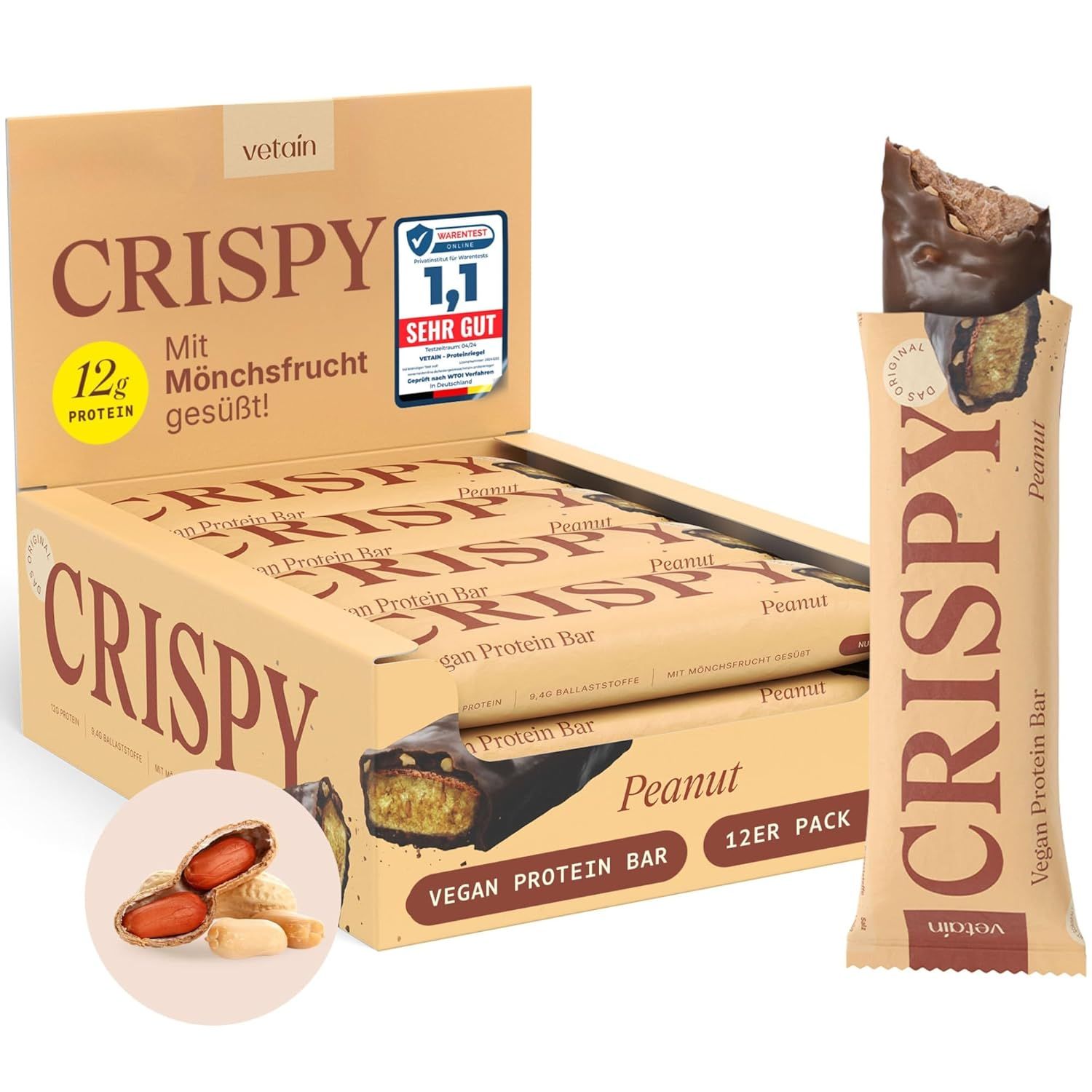 Geöffnete Packung Proteinriegel. Aufschrift "CRISPY". 12er Pack. Erdnuss-Geschmack. Mit 12g Protein. Ausgezeichnet mit "SEHR GUT".