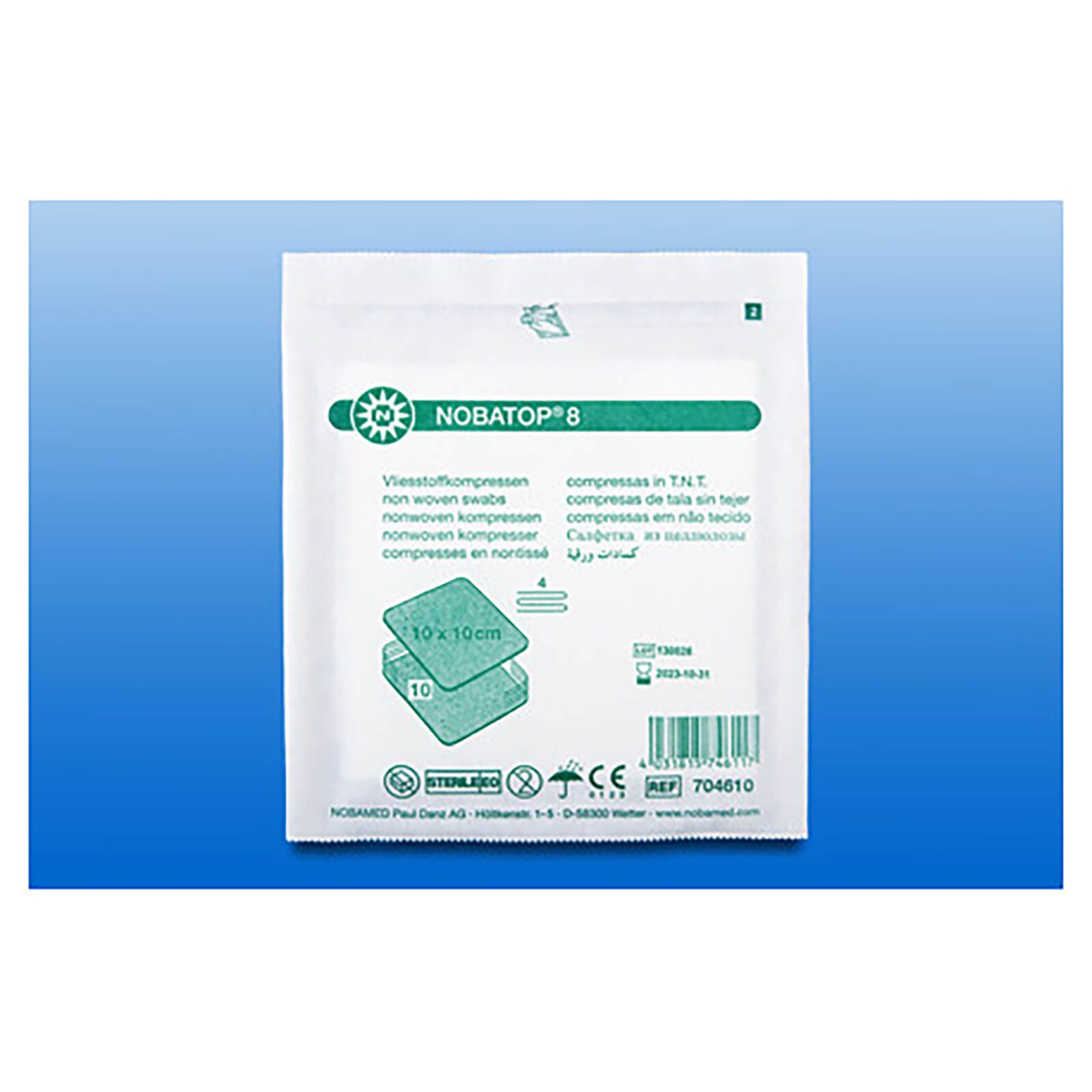 Einzelverpackung Nobatop 8 Vliesstoffkompressen. Enthält 10 Kompressen, 10 x 10 cm. Sterile Verpackung mit Produktinformationen und Barcode.