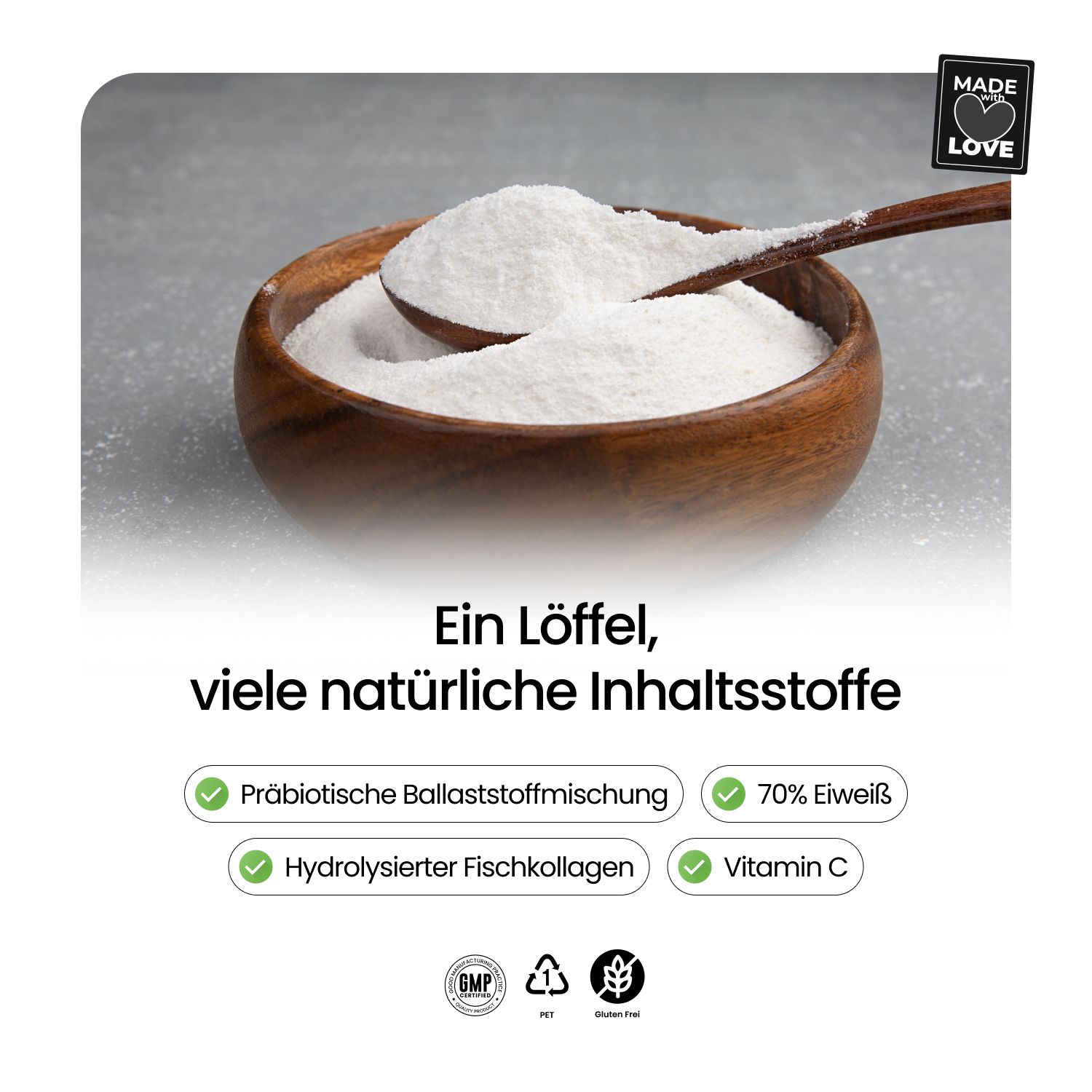 Holzschale mit weißem Pulver, Löffel. Text: Ein Löffel, viele natürliche Inhaltsstoffe. Logos.