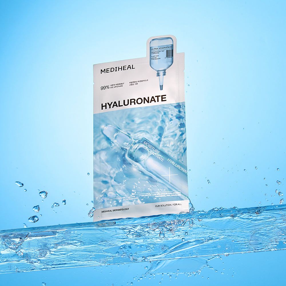 Verpackung mit MEDIHEAL Hyaluronate. Haupttext: Hyaluronate. Abbildung einer Ampulle und Wassertropfen. 99% für verbesserte Feuchtigkeit.