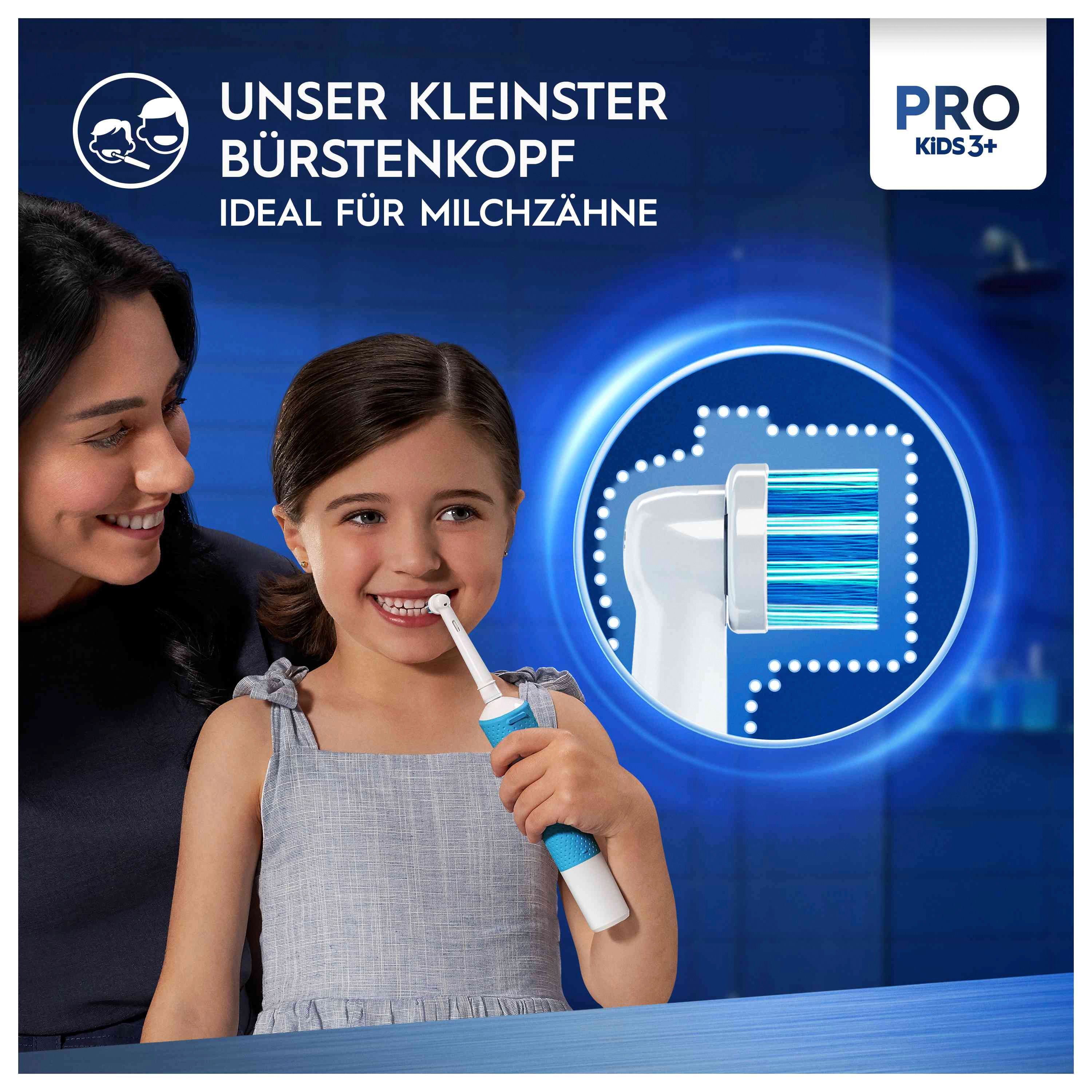 Kind putzt sich die Zähne mit einer elektrischen Zahnbürste. Text: Unser kleinster Bürstenkopf, ideal für Milchzähne. Pro Kids 3+.