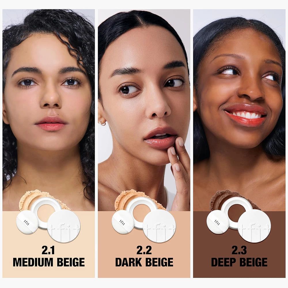 Drei Frauen mit unterschiedlichen Hauttönen. Daneben Puder in den Farbtönen 2.1 Medium Beige, 2.2 Dark Beige und 2.3 Deep Beige. Puder-Verpackung.