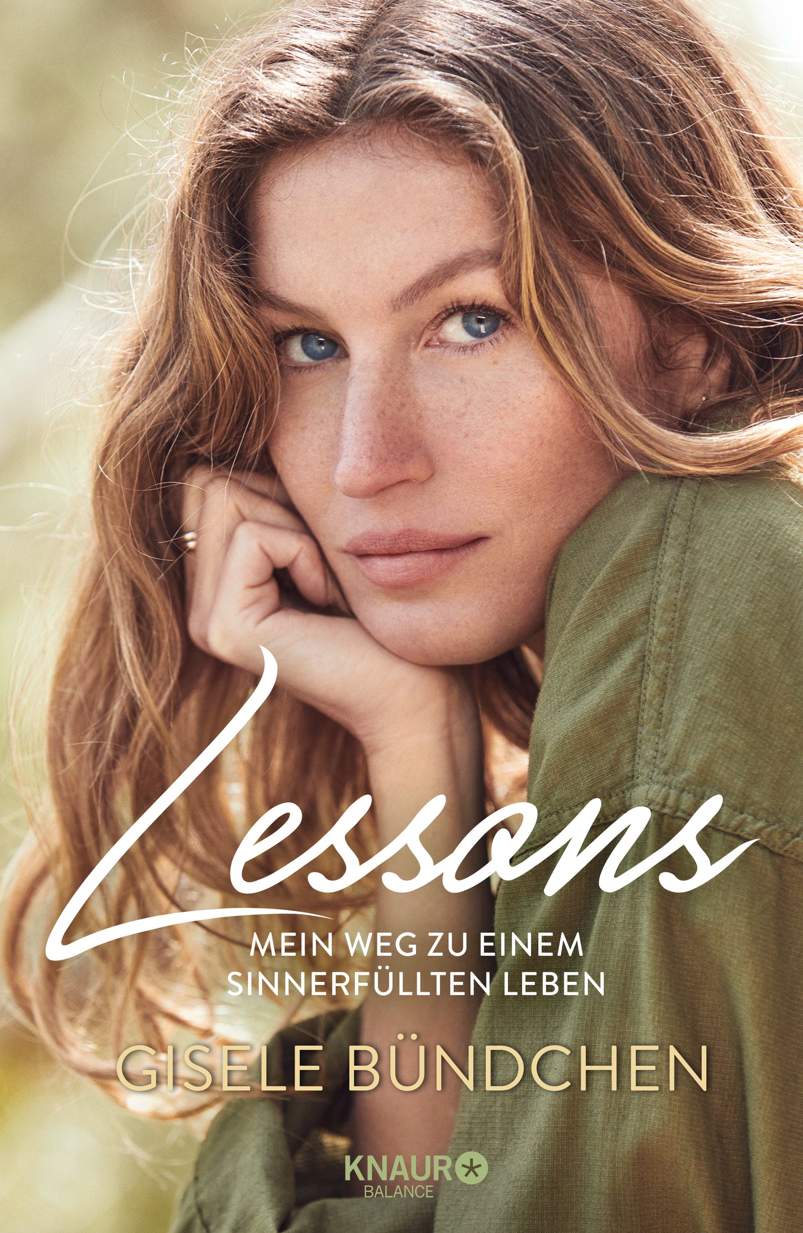 Buchcover mit dem Titel "Lessons". Autorin: Gisele Bündchen. Verlag: Knaur Balance. Frau mit blonden Haaren.
