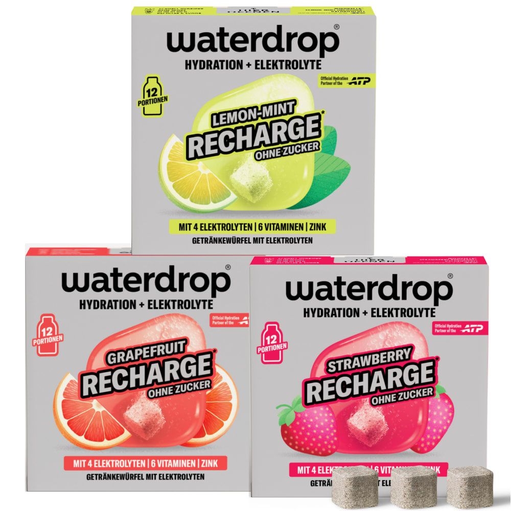 Drei Produktverpackungen. Oben: Lemon-Mint. Unten: Grapefruit und Erdbeere. Würfel mit Elektrolyten. Text: waterdrop® Microlyte Recharge Trio.