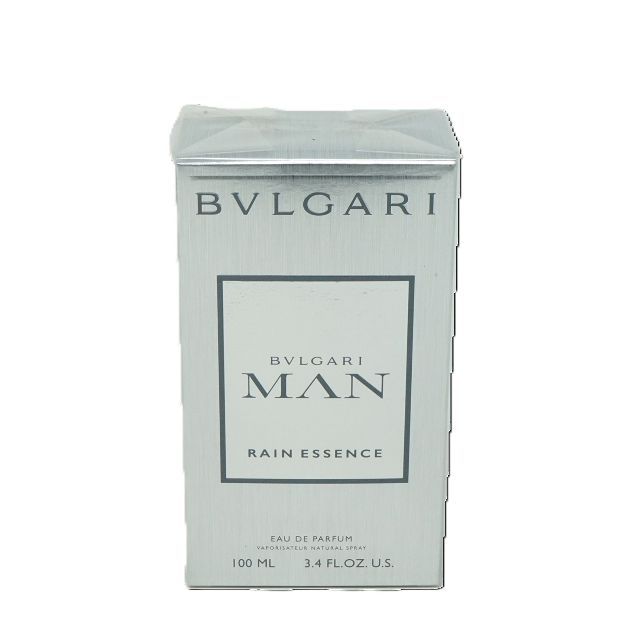 Bvlgari Man Rain Essence Eau de Parfum in Verpackung. Rechteckige Schachtel, silberfarben mit Logo und Produktbezeichnung.