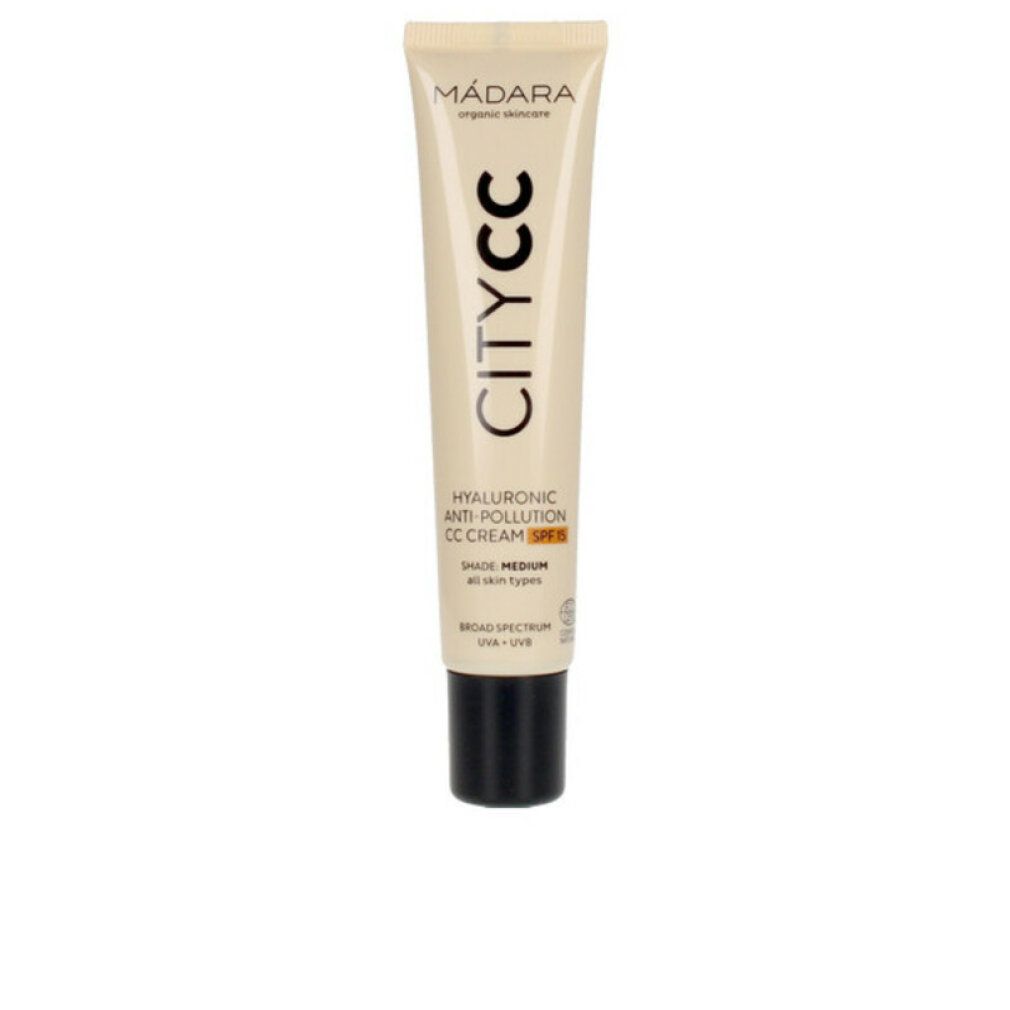 Creme-Tube. Aufschrift: Madara City CC, Hyaluronic Anti-Pollution CC Creme, LSF 15. Farbton: Medium.