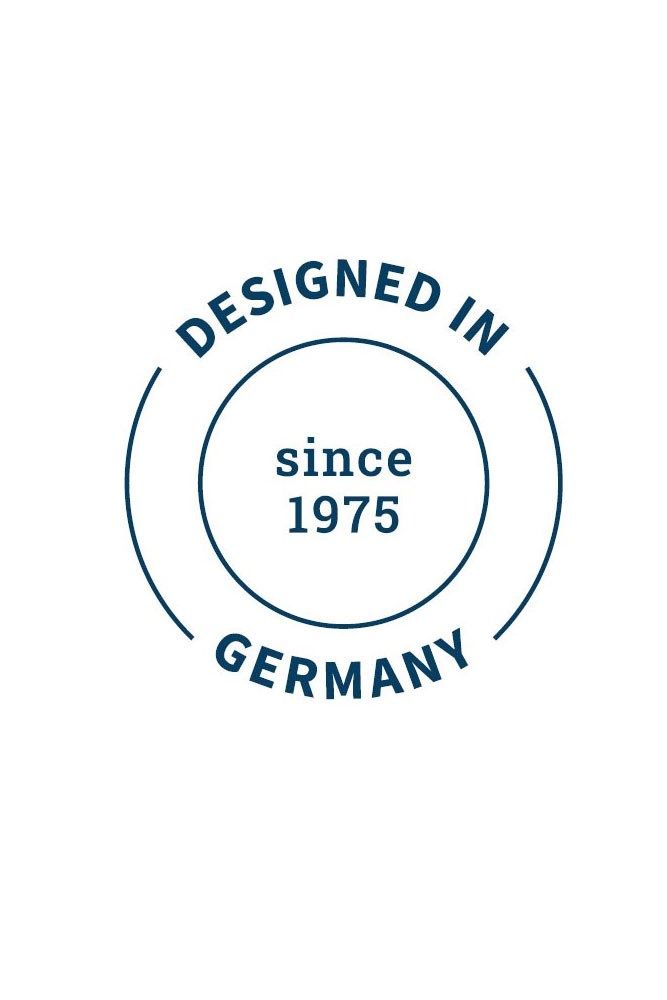 Rundes Logo mit blauem Rand. Text: 'DESIGNED IN' und 'GERMANY' mit 'since 1975' in der Mitte.