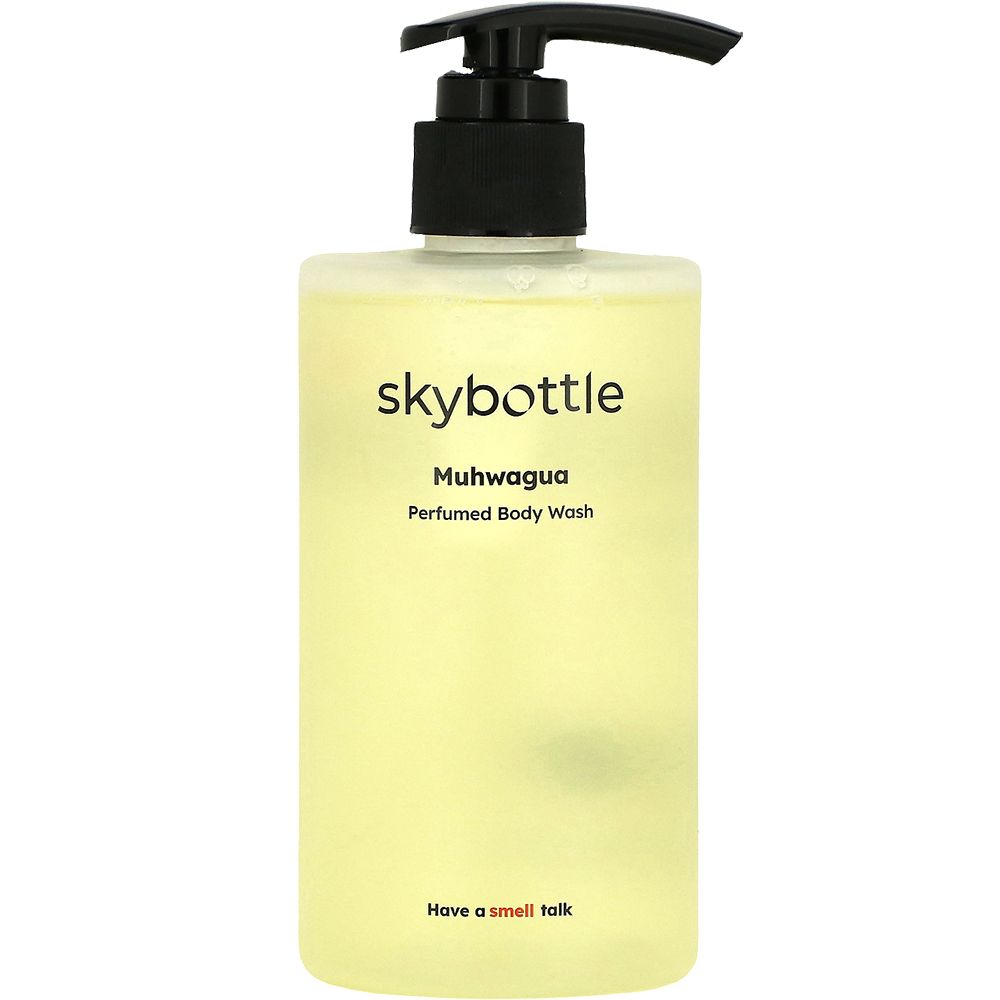 Eine rechteckige Flasche SKYBOTTLE Muhwagua Duschgel mit schwarzem Spender. Aufschrift: Muhwagua, Perfumed Body Wash. Untertitel: Have a smell talk.