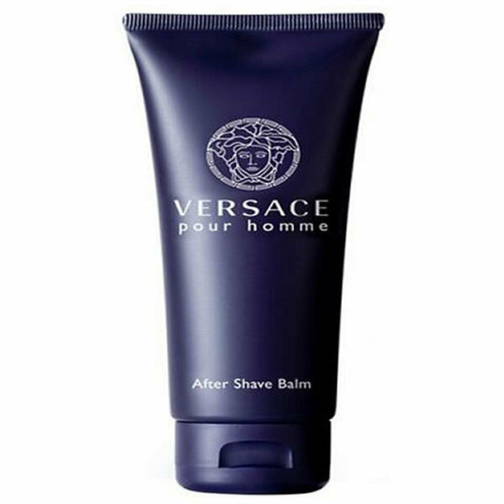 Dunkelblaue Tube. Aufschrift: VERSACE pour homme, After Shave Balm. Silbernes Logo und Schrift.