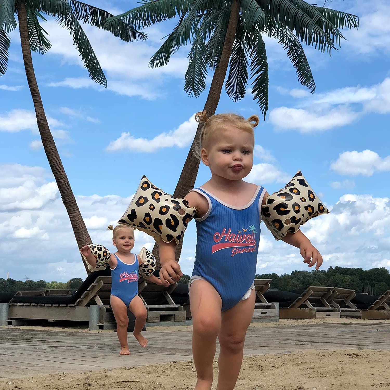 The Essentials B.V. Schwimmflügel Beige Leopard 0-2 Jahre