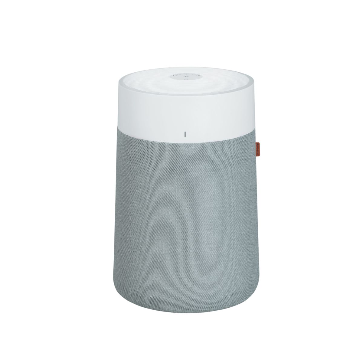 Zylindrischer Luftreiniger, grau-weiß. Stoffbezug, roter Knopf. Oben weiß, unten grau. Minimalistisches Design.