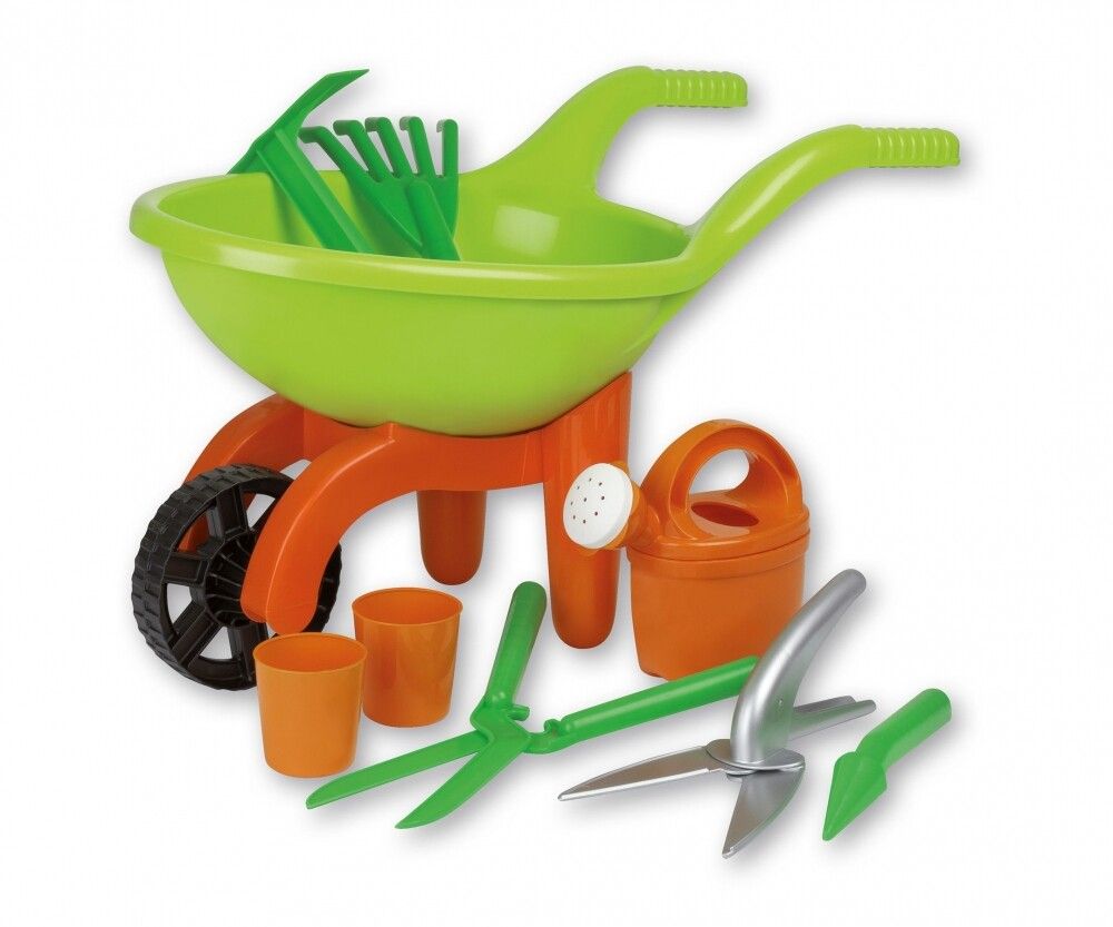 Grüne Schubkarre mit orangefarbenem Gestell, schwarzem Rad und Gartenwerkzeug. Verschiedene Werkzeuge.