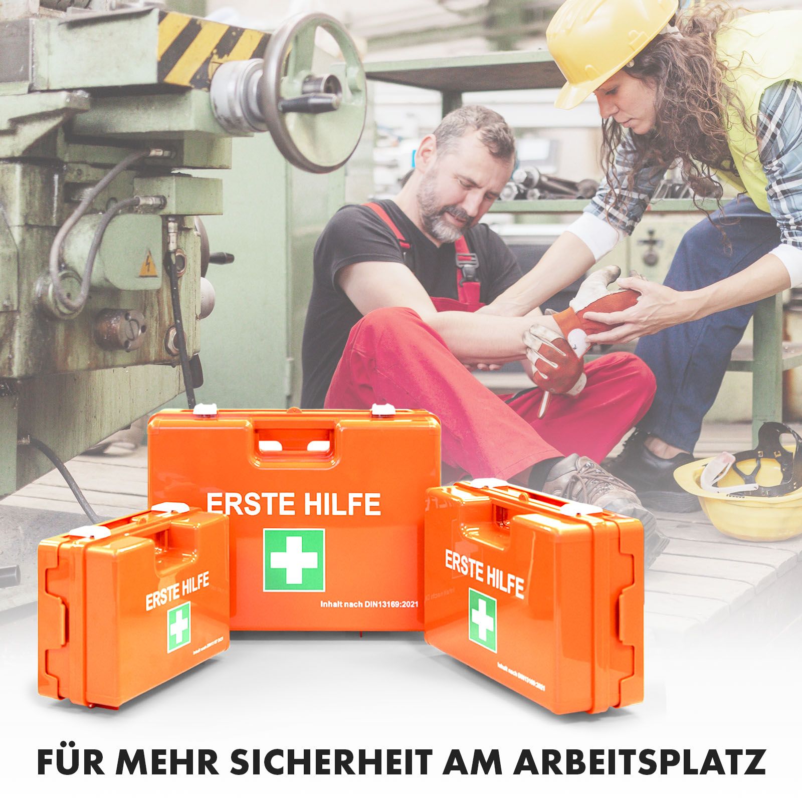 Drei orange Erste-Hilfe-Koffer am Arbeitsplatz. Aufschrift: Erste Hilfe. Text: Für mehr Sicherheit am Arbeitsplatz.