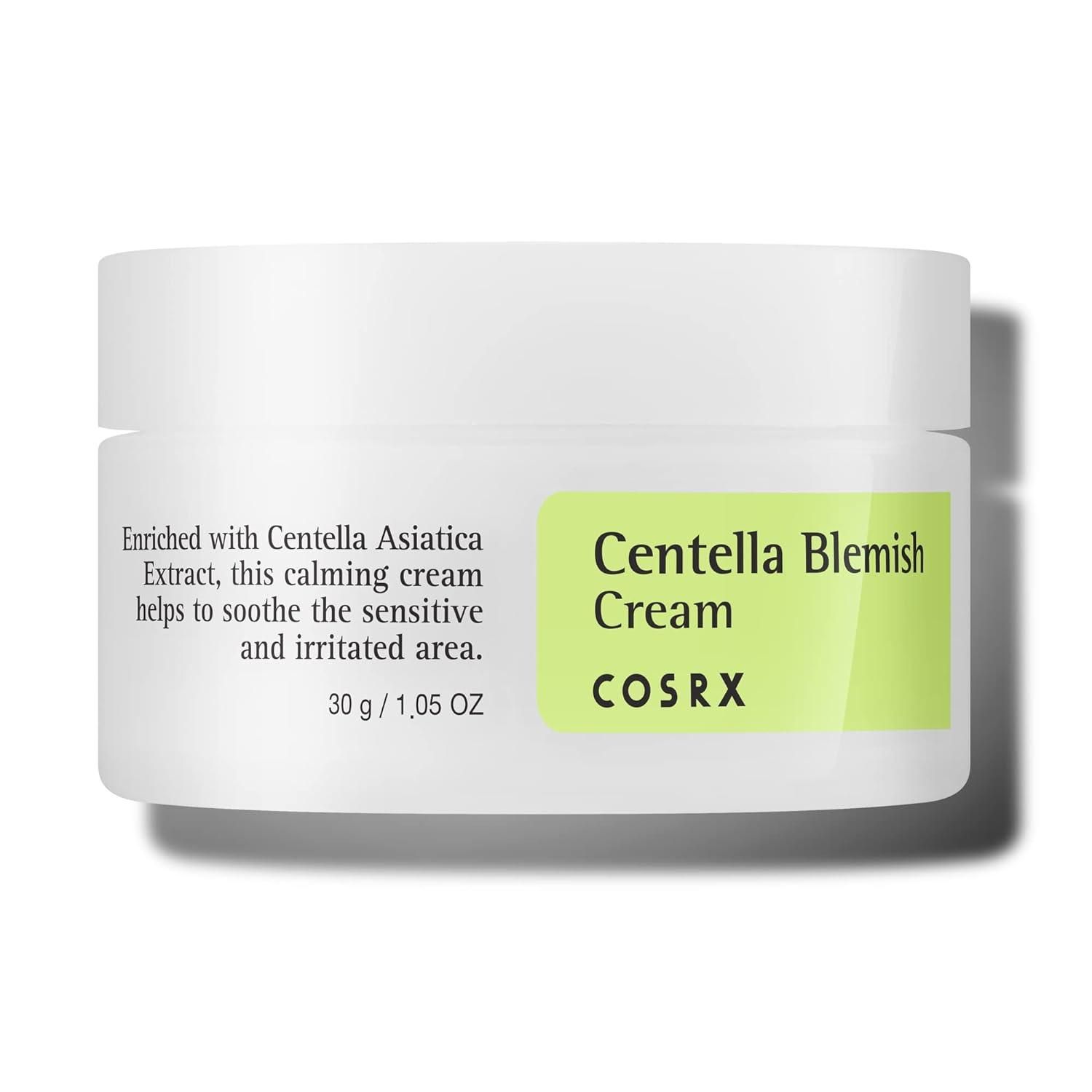 Weißes Tiegel mit grünem Etikett. Text: Centella Blemish Cream, COSRX. Aufschrift: 30 g / 1,05 OZ.