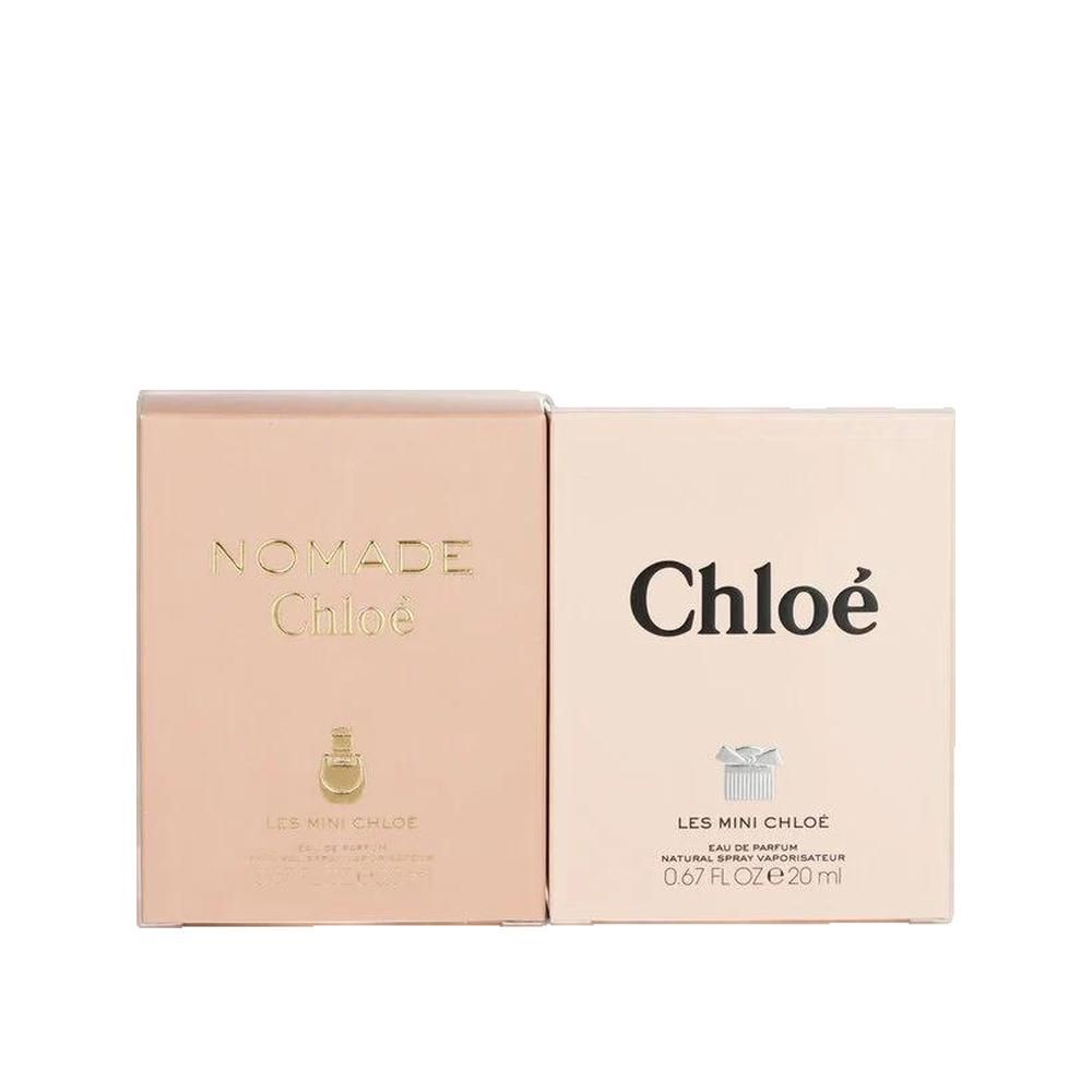 Zwei rechteckige Kartons. Auf einem steht "Nomade Chloé". Auf dem anderen "Chloé Les Mini Chloé".