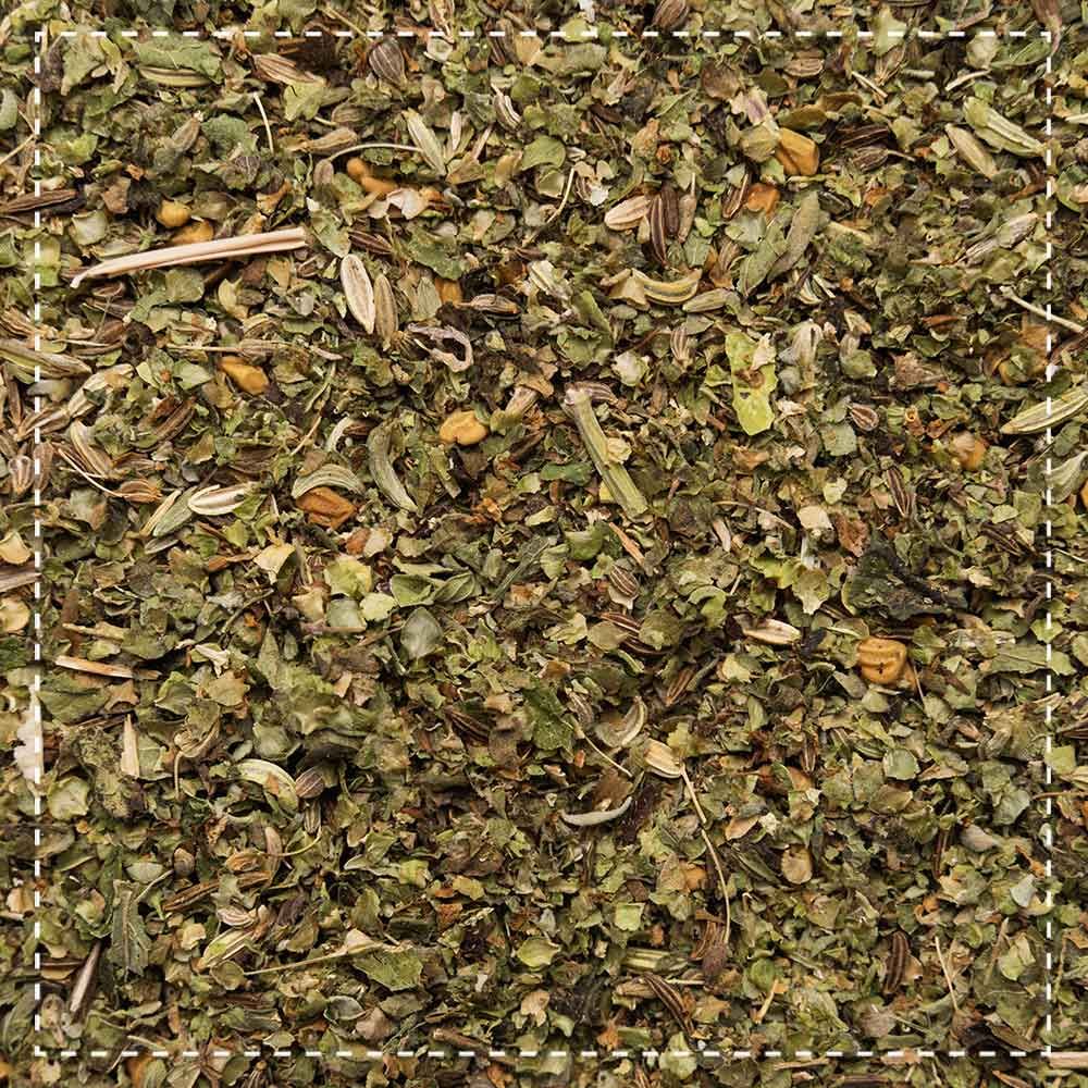 Nahaufnahme von getrockneten Kräutern. Grüne Blätter und Samen. Quadratischer Ausschnitt.