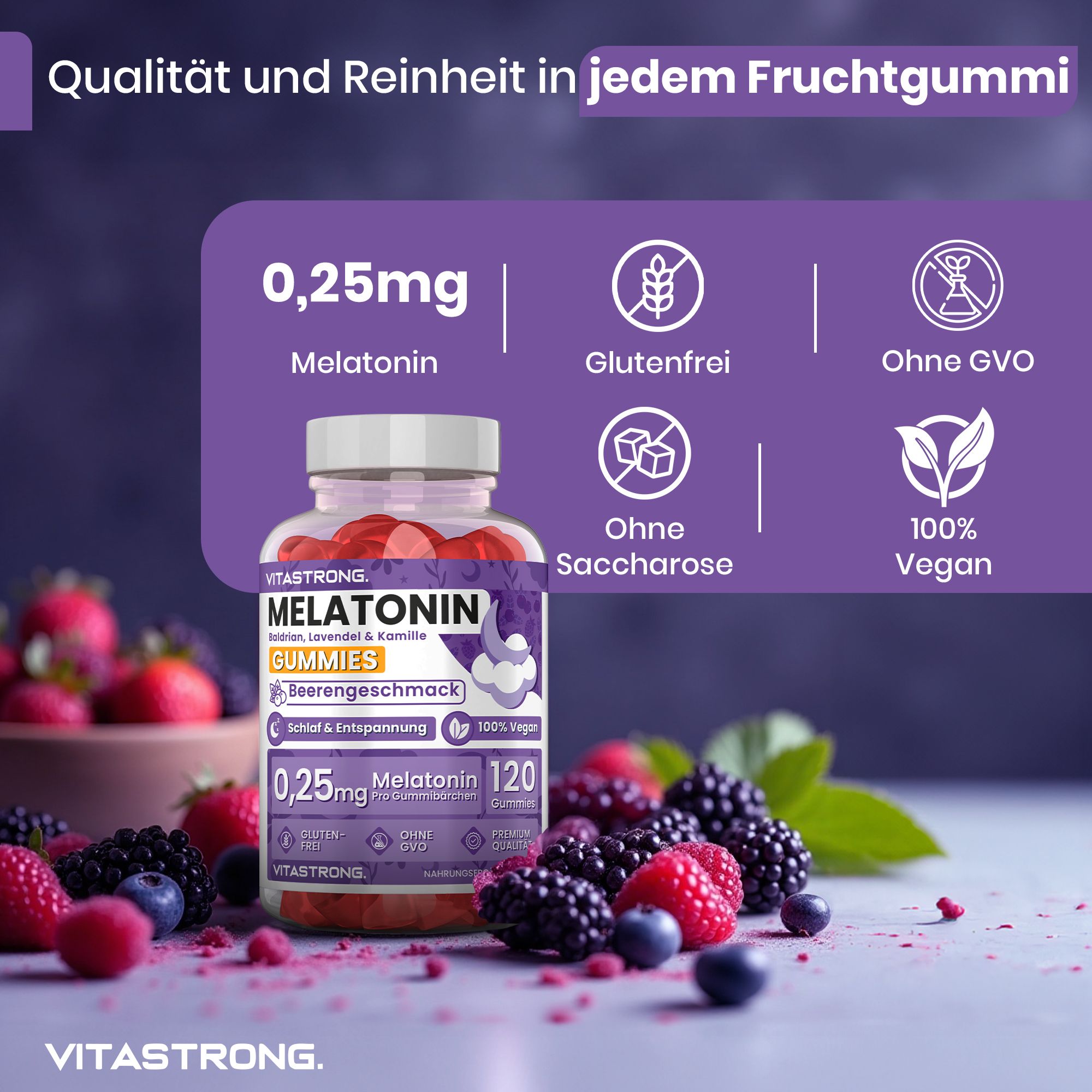 Vitastrong Melatonin Gummies. Flasche mit Gummibärchen. Text: Melatonin Gummies, 120 Stück, 0,25mg Melatonin. Beeren auf dem Tisch.