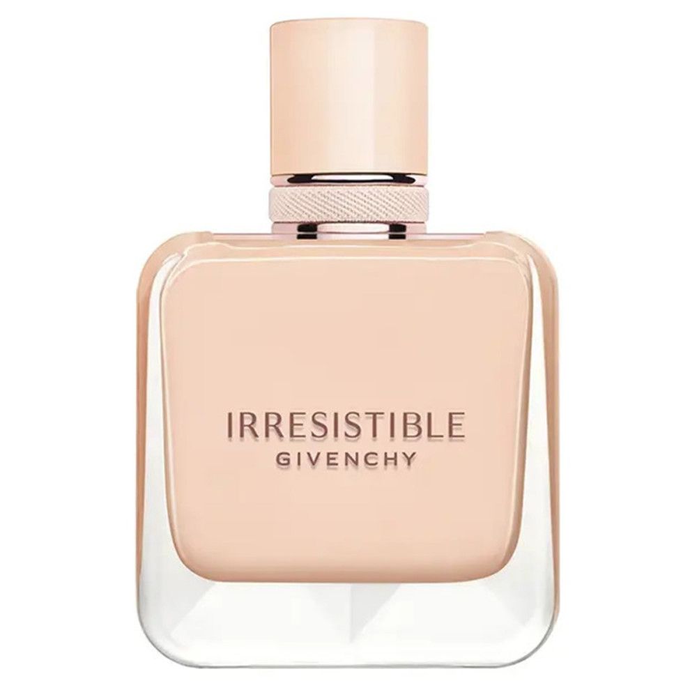 Beige Parfumflasche. Aufschrift: Irresistible, Givenchy. Quadratische Form mit abgerundeten Ecken. Sprühkopf.