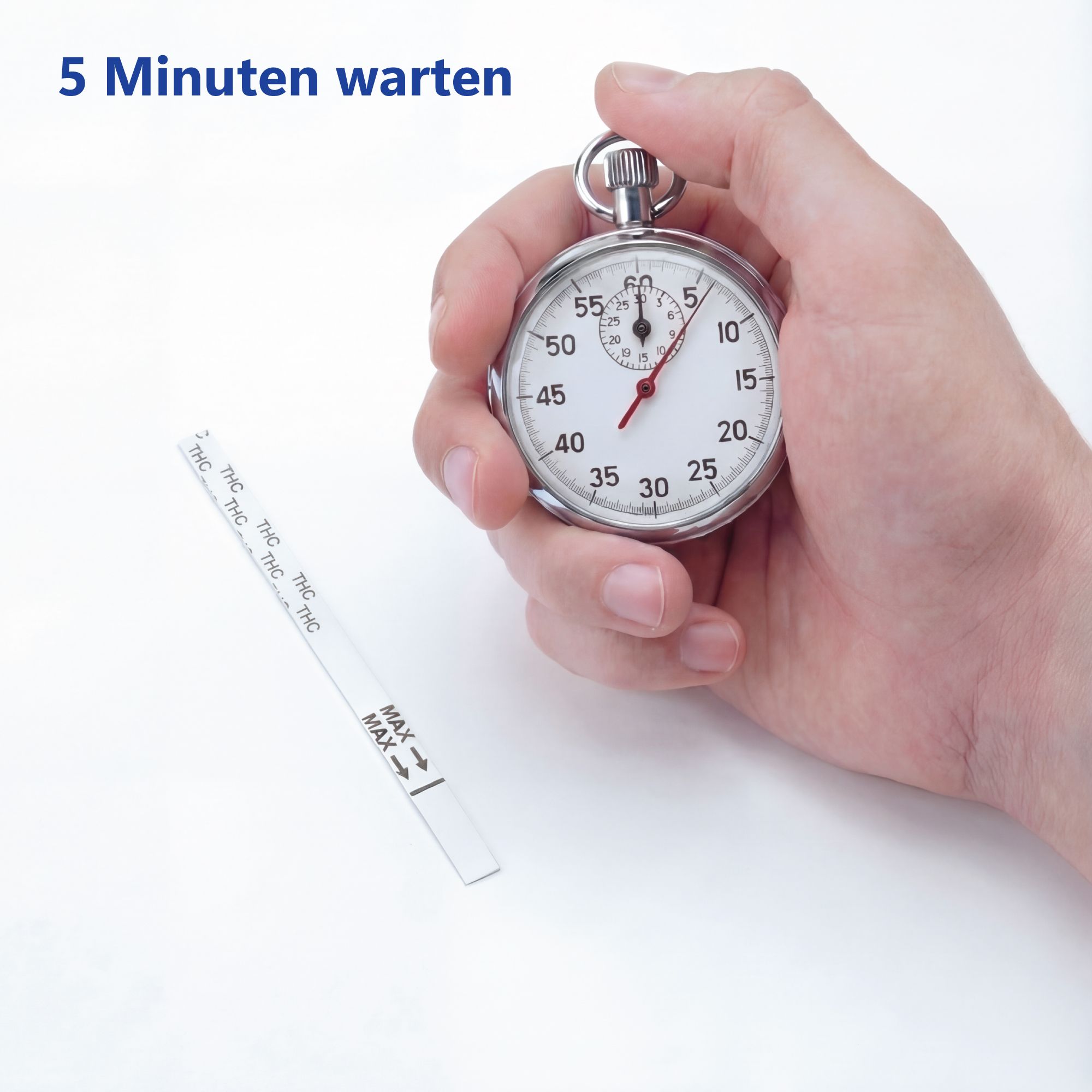Hand hält Stoppuhr und Teststreifen. Streifen mit THC-Markierungen. Stoppuhr zeigt Zeit an.