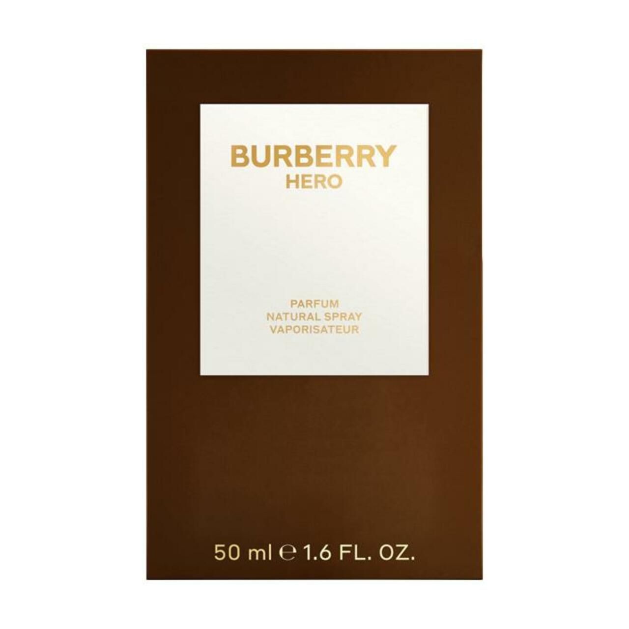 Verpackung Burberry Hero Parfum. Braune Schachtel mit weißem Feld. Goldener Schriftzug: Burberry Hero Parfum, Natural Spray.