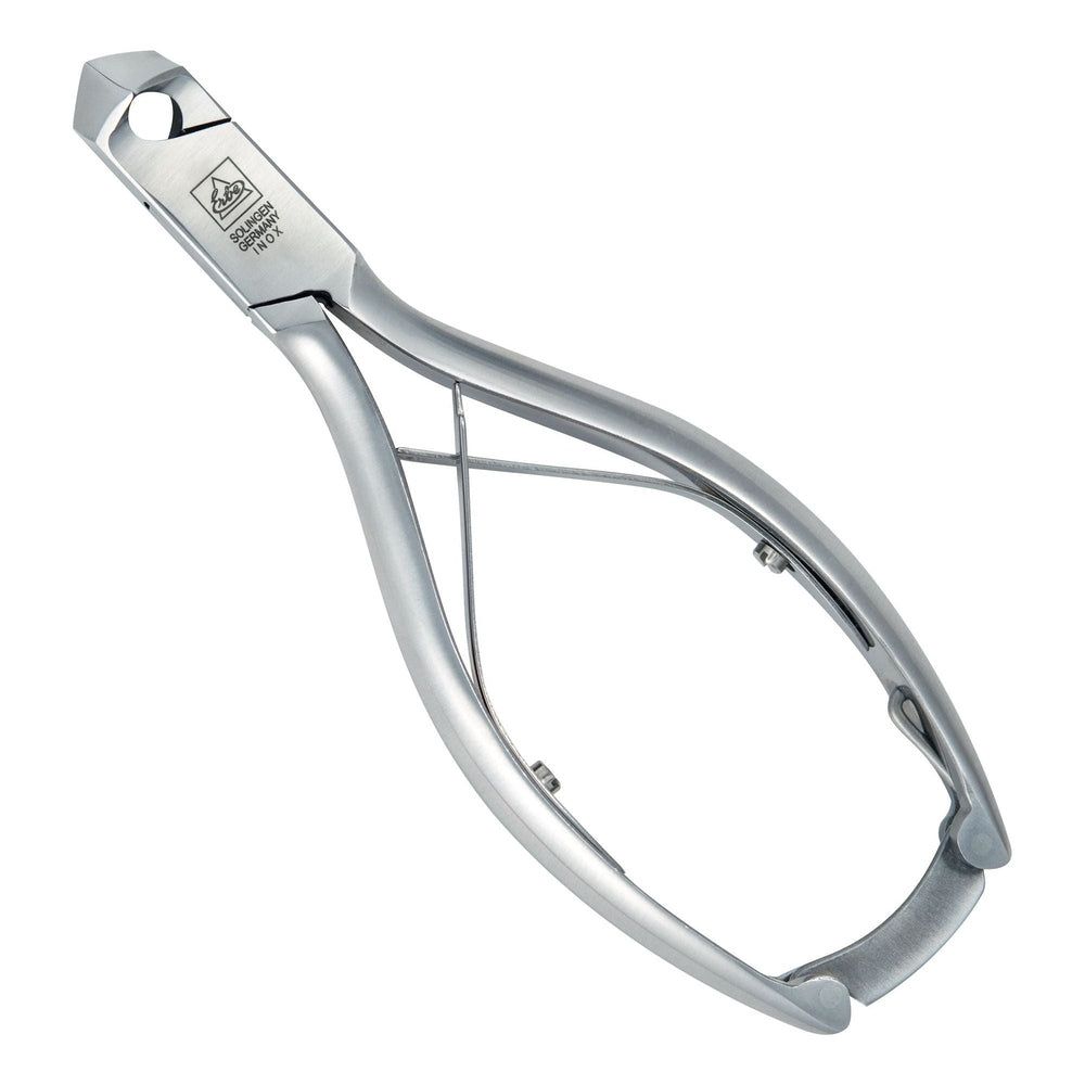 Nagelzange aus Metall. Sichtbar: Marke, Solingen Germany, INOX.