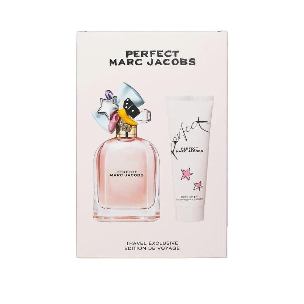 Geschenkset mit Parfumflakon und Bodylotion. Flakon mit bunten Verzierungen. Verpackung mit Produktnamen und Schriftzug.