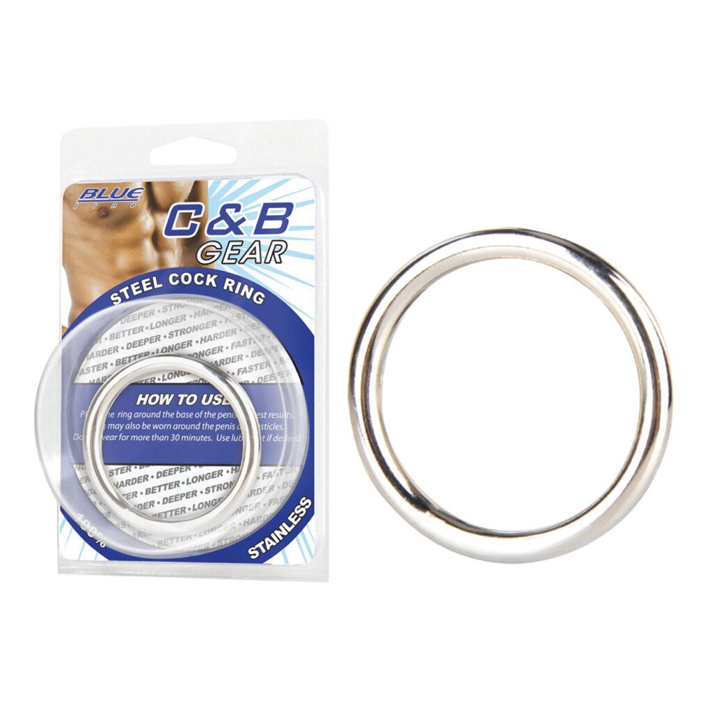 Zwei Cockringe, einer in Blisterverpackung, einer separat. Verpackung mit Markenlogo und Produktbezeichnung. Ringe aus Edelstahl.