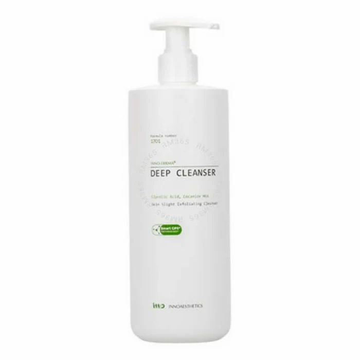 Weiße Flasche mit Dosierpumpe. Aufschrift: Deep Cleanser. Text: Gentle Cleanser, Salicylic Acid, Exfoliating Cleanser. Logo: Smart GP.