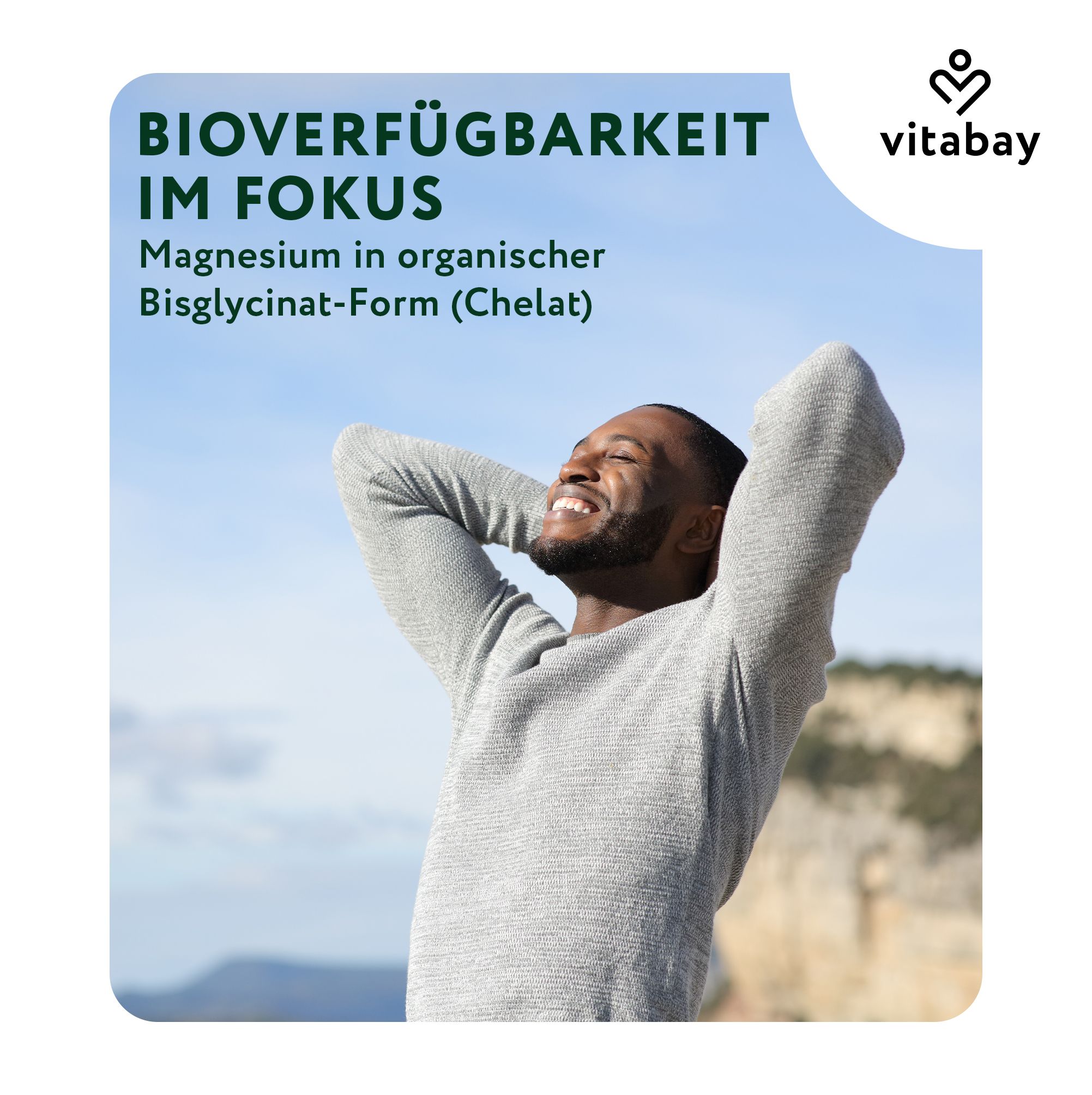 Mann entspannt sich im Freien. Vitabay Magnesium Bisglycinat Bioverfügbarkeit.