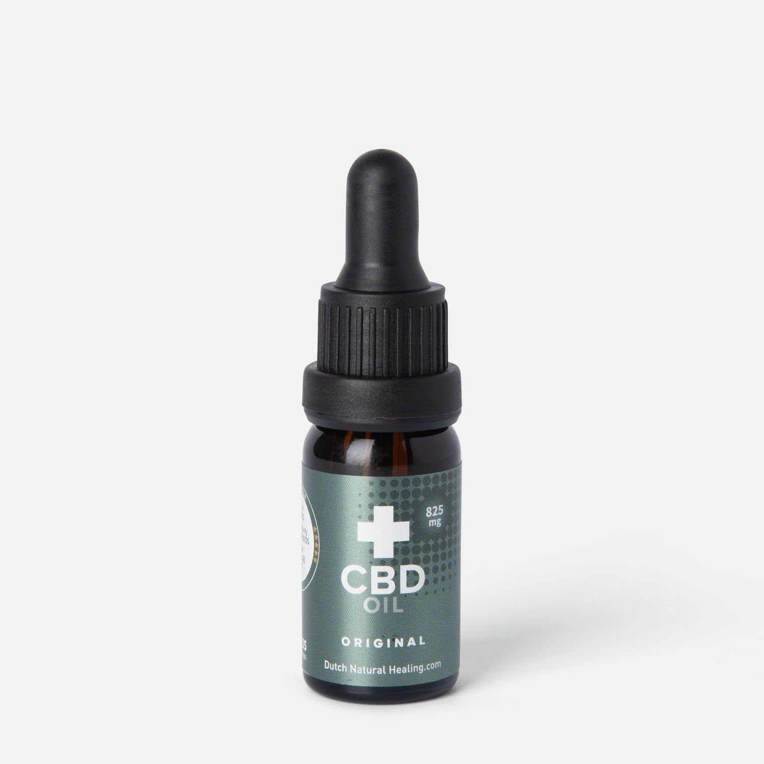 Braune Glasflasche mit schwarzem Tropfer. Etikett mit weißem Kreuz, Text "CBD OIL ORIGINAL" und "Dutch Natural Healing".
