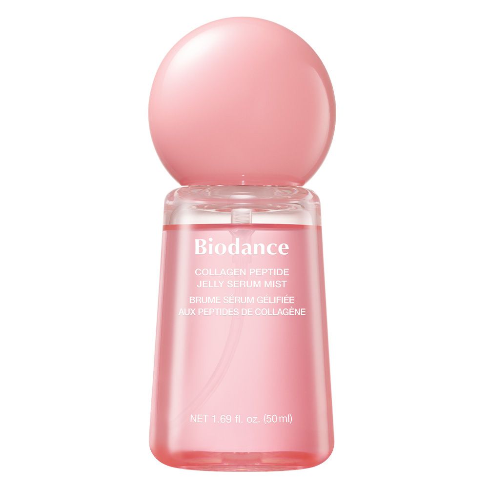 Biodance Kollagen-Peptid-Gelee-Serum-Nebel in einem rosa Sprühflakon mit runder Kappe.