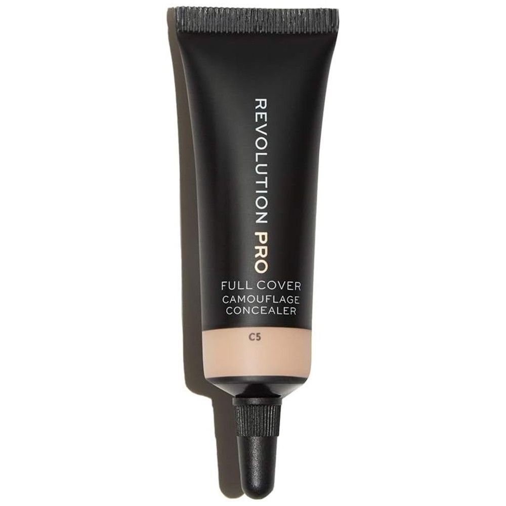 Schwarze Tube mit 'REVOLUTION PRO' und 'FULL COVER CAMOUFLAGE CONCEALER' Aufdruck. Farbton C5 sichtbar.