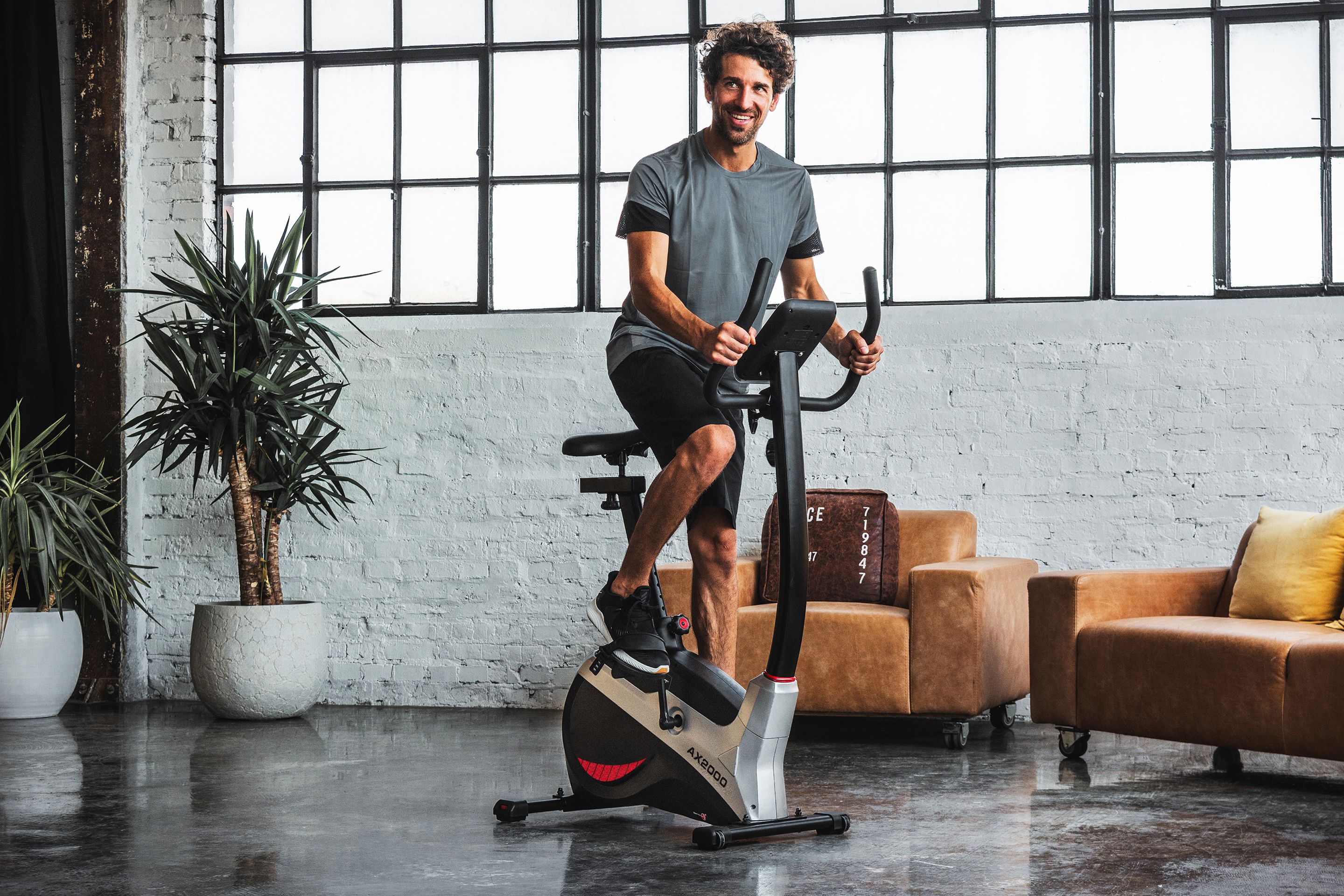 CHRISTOPEIT SPORT Heimtrainer AX 2000