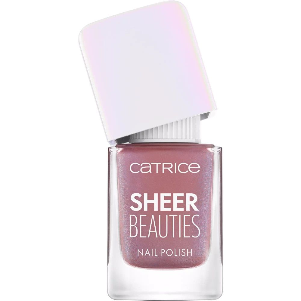 Nagellack-Fläschchen mit geöffnetem Deckel. Marke Catrice, Produktname SHEER BEAUTIES NAIL POLISH. Rosa Farbton.