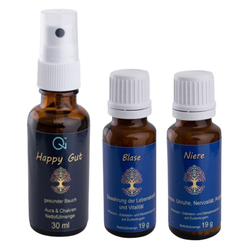 Drei braune Glasflaschen mit weißen Deckeln. Auf den Etiketten stehen "Happy Gut", "Blase" und "Niere".