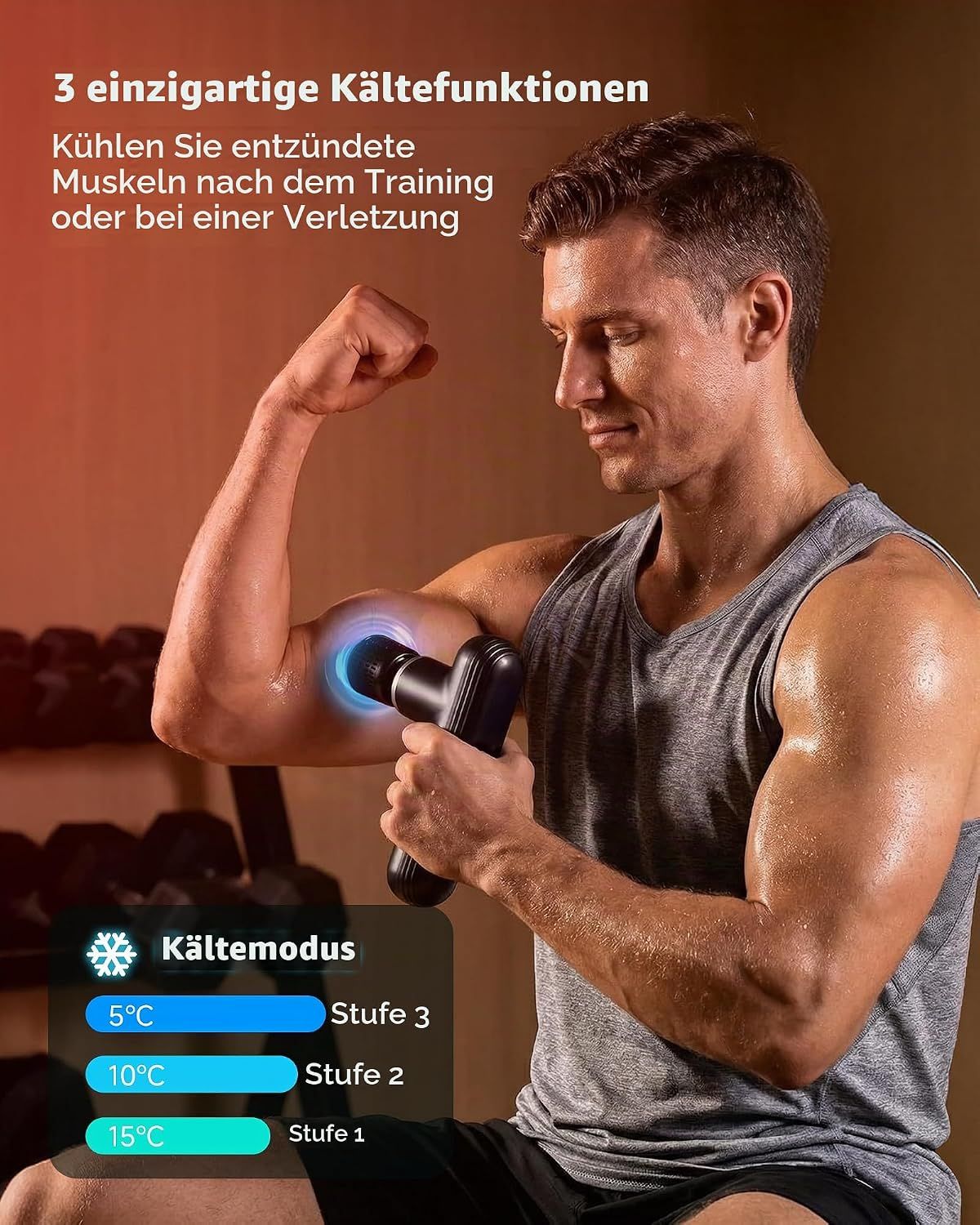Mann mit Massagepistole am Bizeps, Kühlfunktion aktiv.