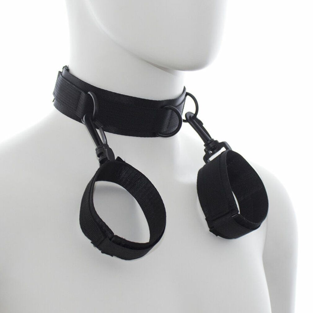 Ohmama fetish nylon collar with wrist restraints