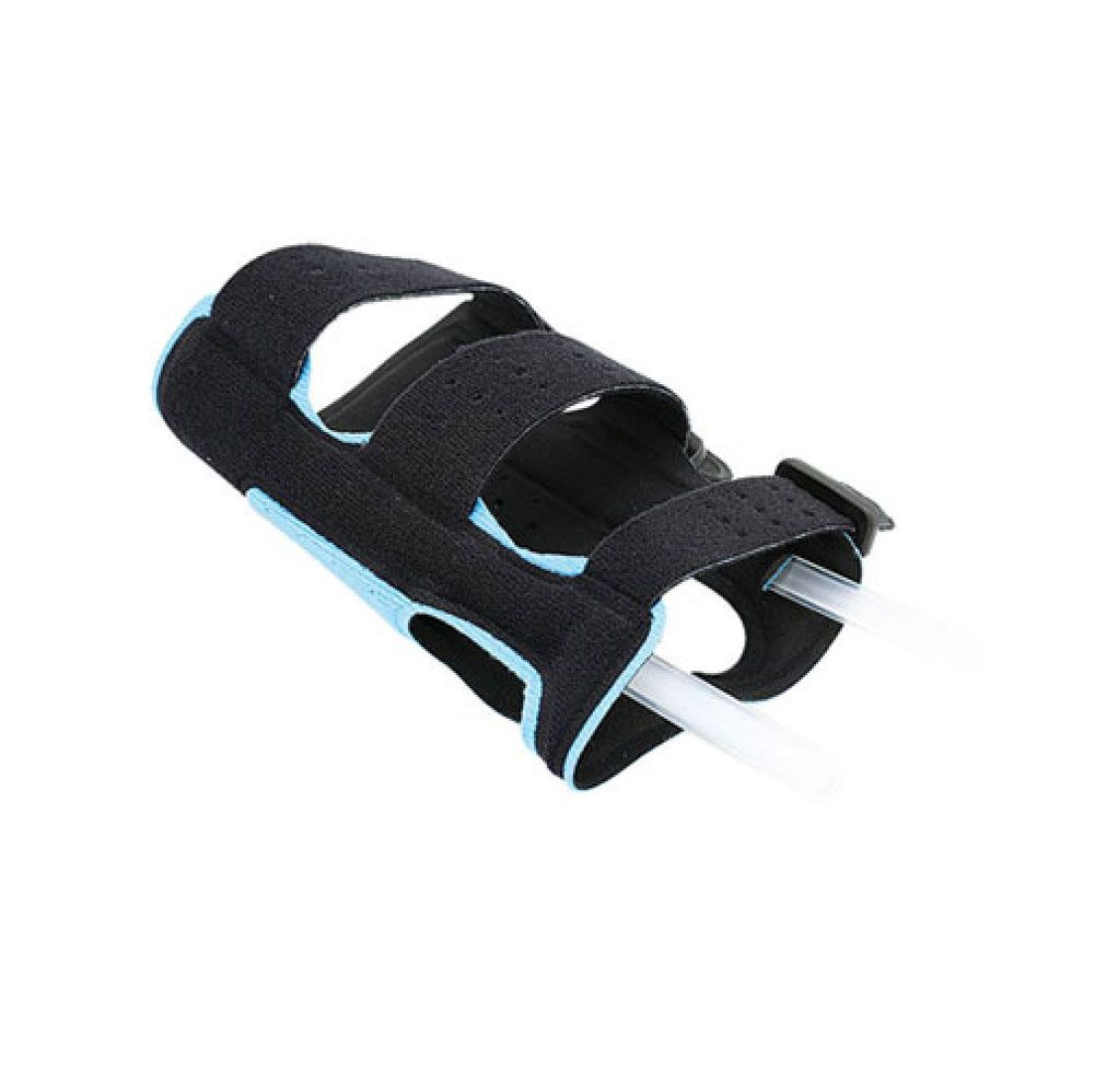 Handgelenkorthese, schwarz mit hellblauen Akzenten. Zeigt Klettverschlüsse und zwei Stäbe. Perspektivische Ansicht.