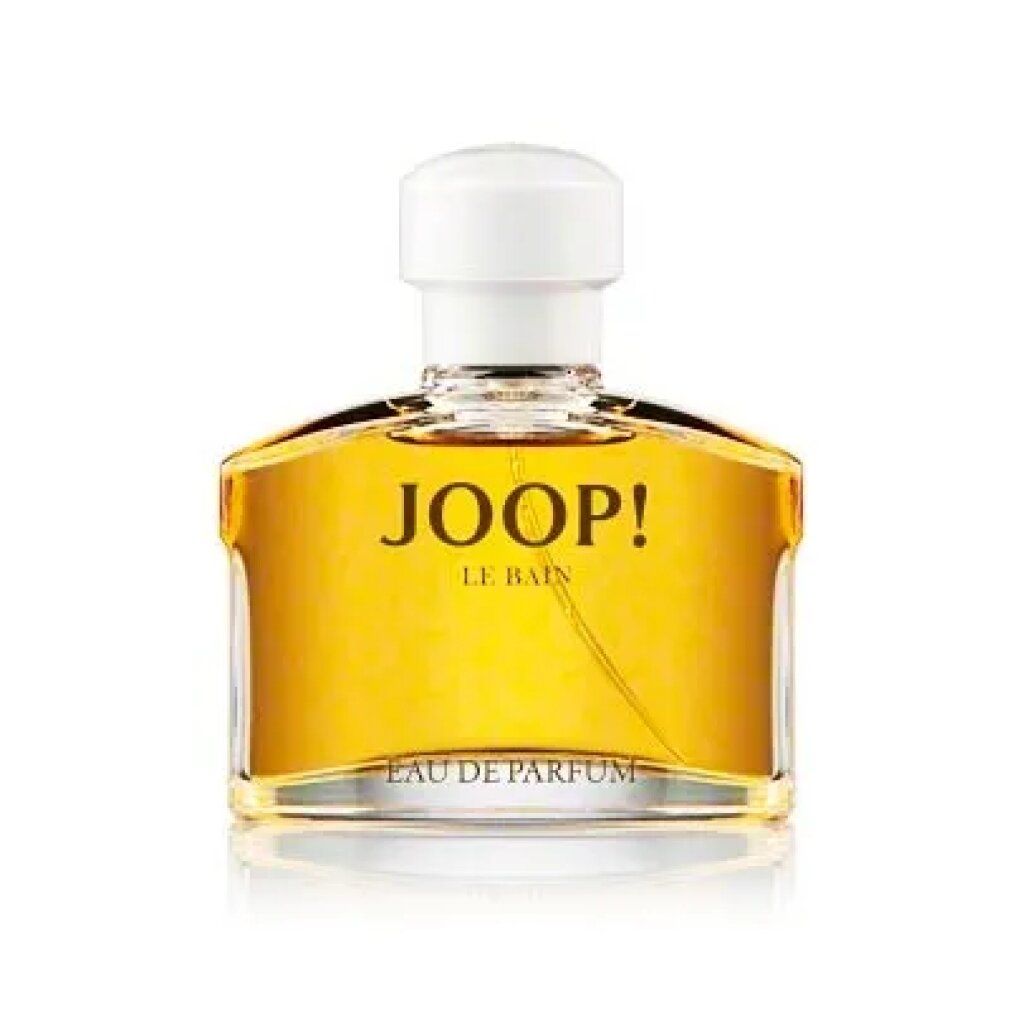 Joop! Le Bain Eau de Parfum Flakon. Eckiger Glasflakon mit weißem Verschluss. Gelbe Flüssigkeit sichtbar. Schriftzug JOOP! und Le Bain.