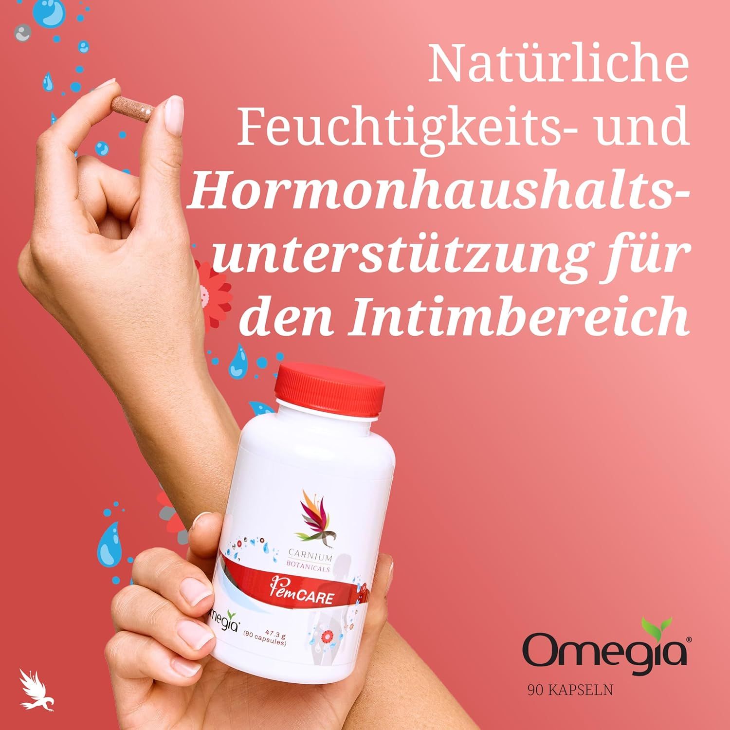 Hand hält eine Kapsel über einer weißen Flasche mit rotem Deckel. Aufschrift: Carnium Botanicals, FemCARE, Omegia. Hintergrund: rosa mit Text.