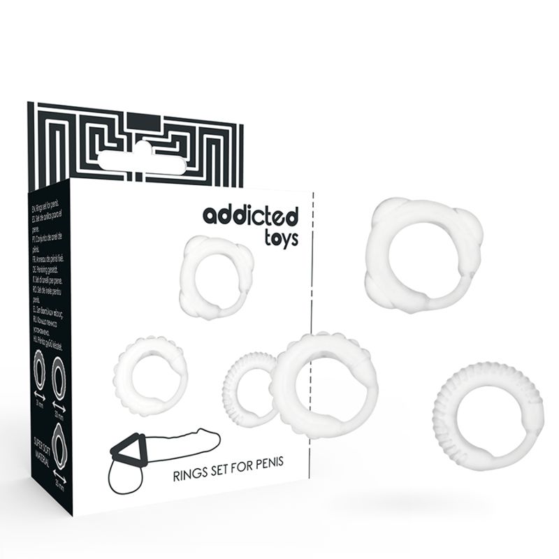 Verpackung und drei transparente Penisringe mit unterschiedlichen Texturen, die auf weißem Hintergrund schweben.