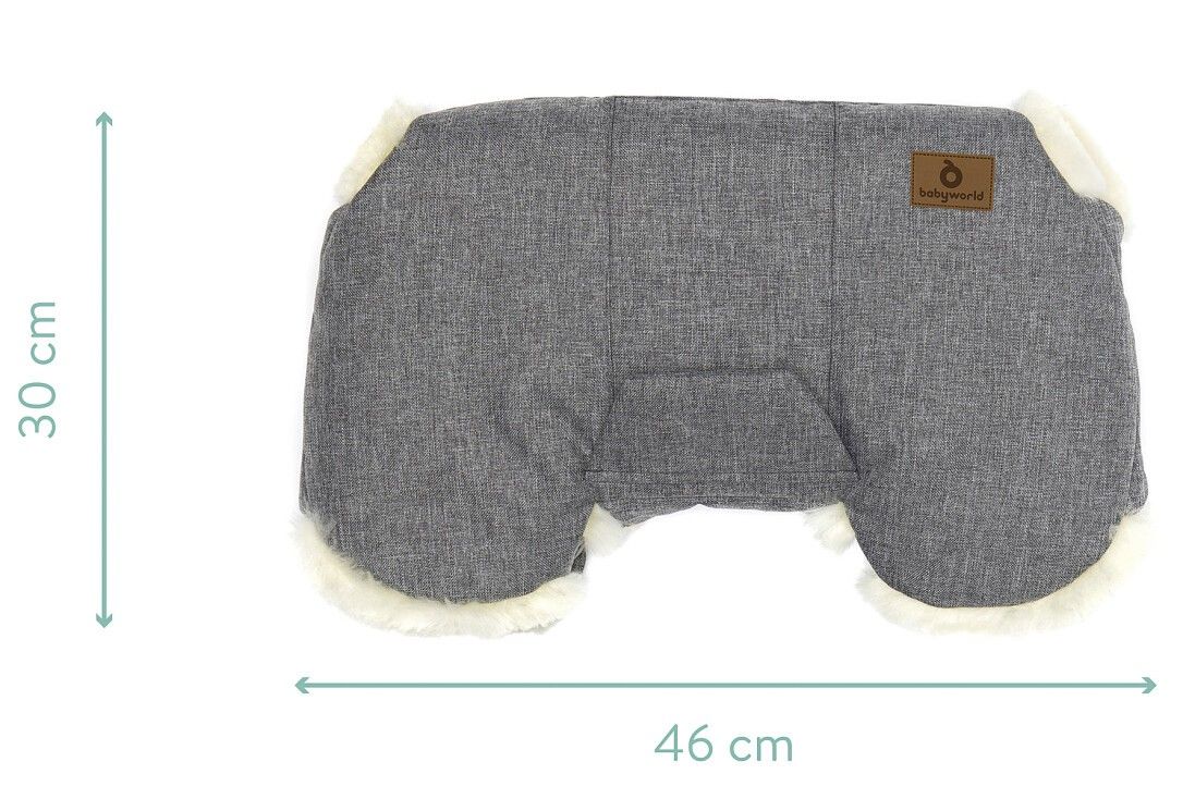 Grauer Handwärmer mit Lammfellbesatz. Maße: 46 x 30 cm. Logo-Etikett. Außenmaterial: Stoff.