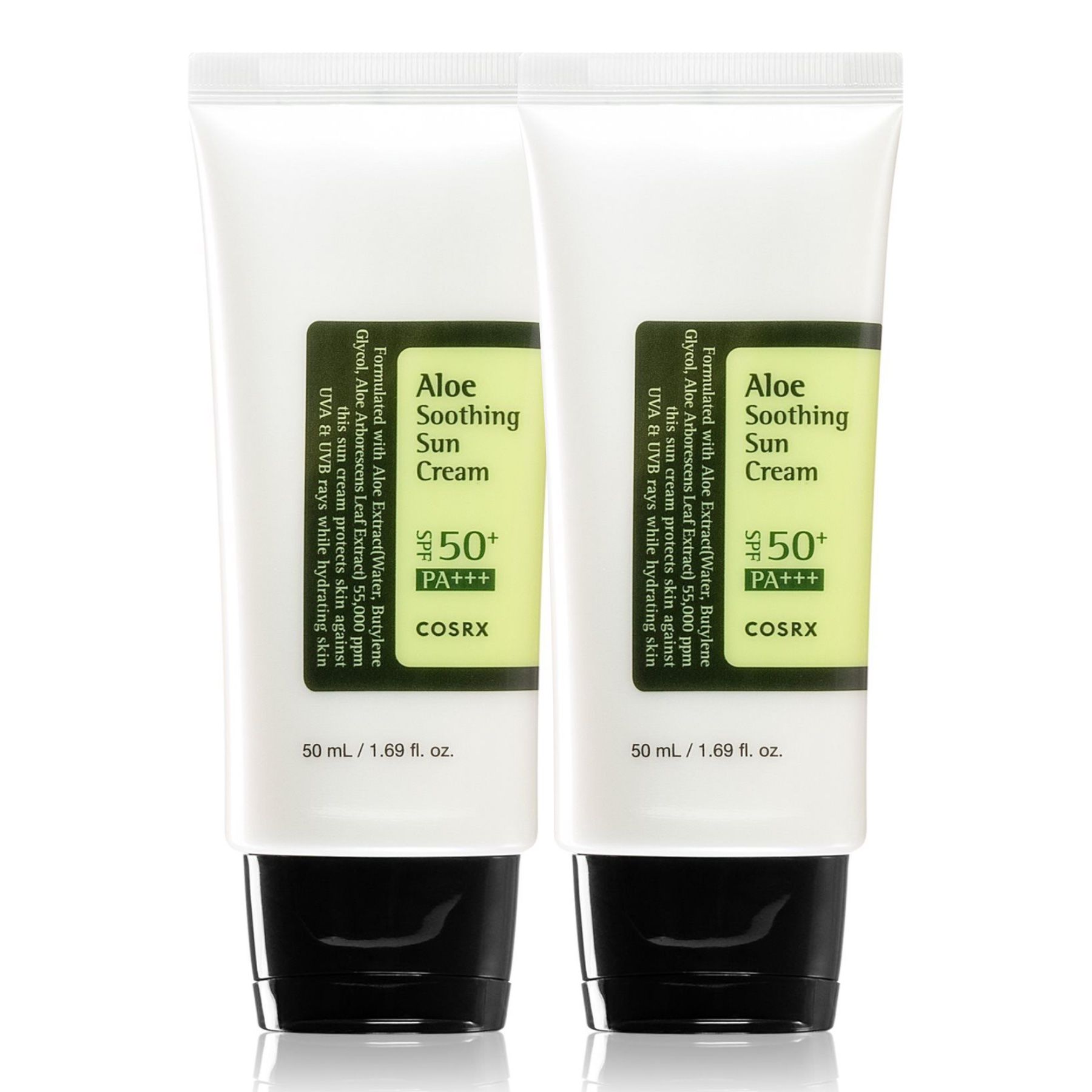 Zwei weiße Tuben mit schwarzem Deckel. Aufkleber mit grüner Schrift: Aloe Soothing Sun Cream SPF 50+ PA+++. Marke: COSRX.