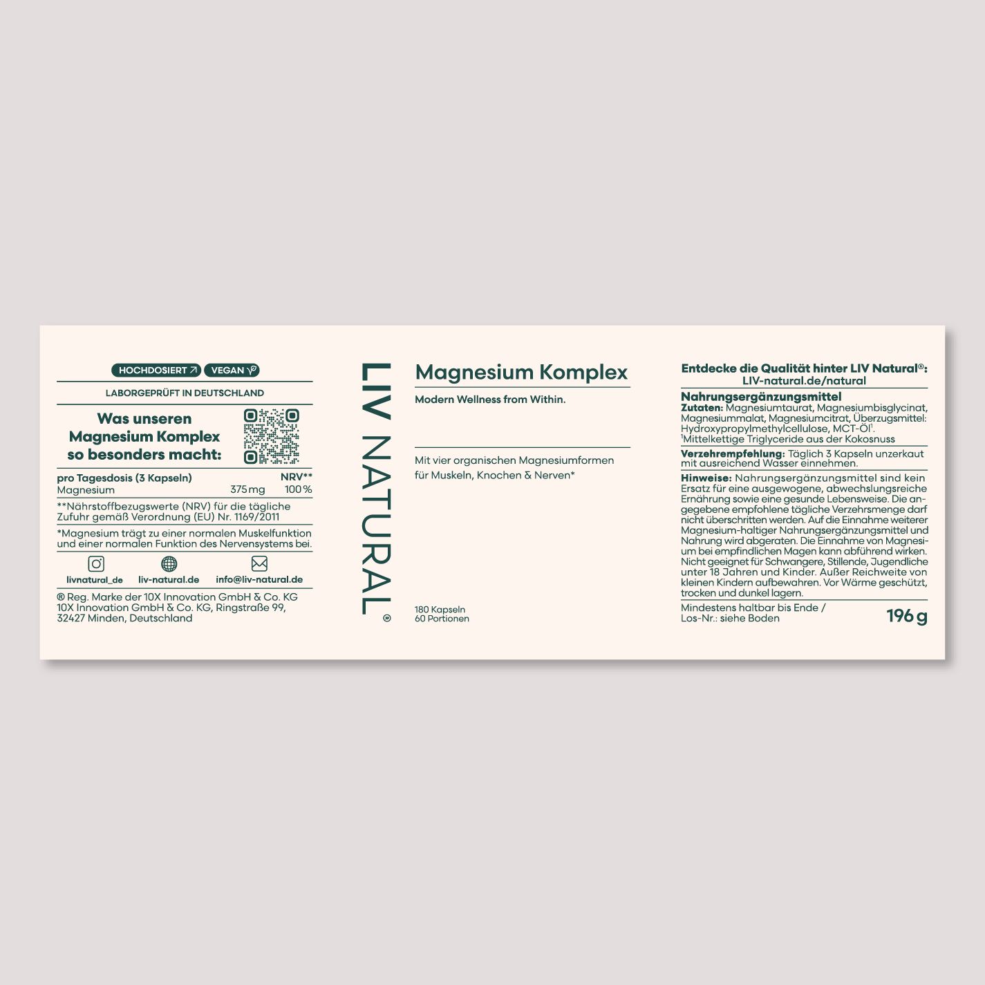 Etikett mit Produktinformationen. Text: Magnesium Komplex. Inhaltsstoffe, Nährwertangaben, Herstellerinformationen, QR-Code.