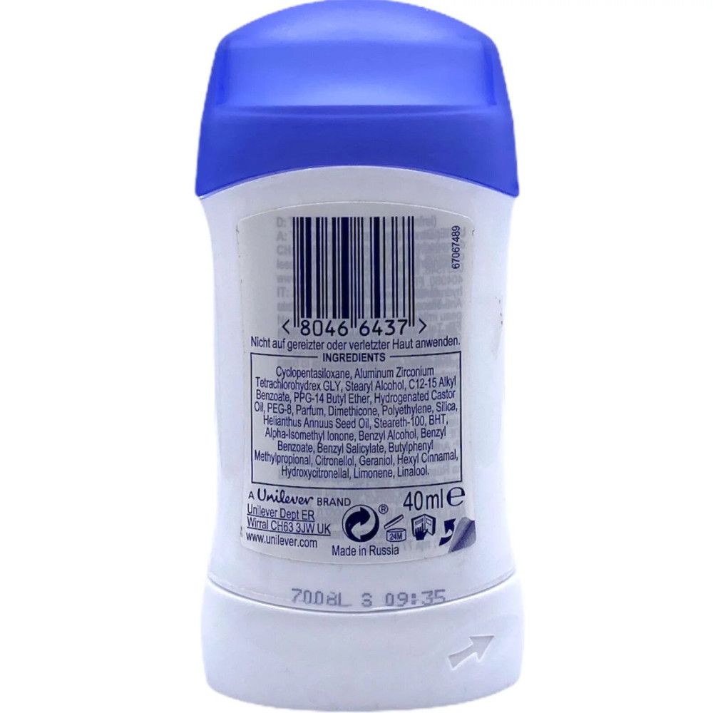Rückseite des Dove Original Deodorant-Sticks. Enthält Inhaltsstoffe, 40ml, Unilever-Marke, Made in Russia.