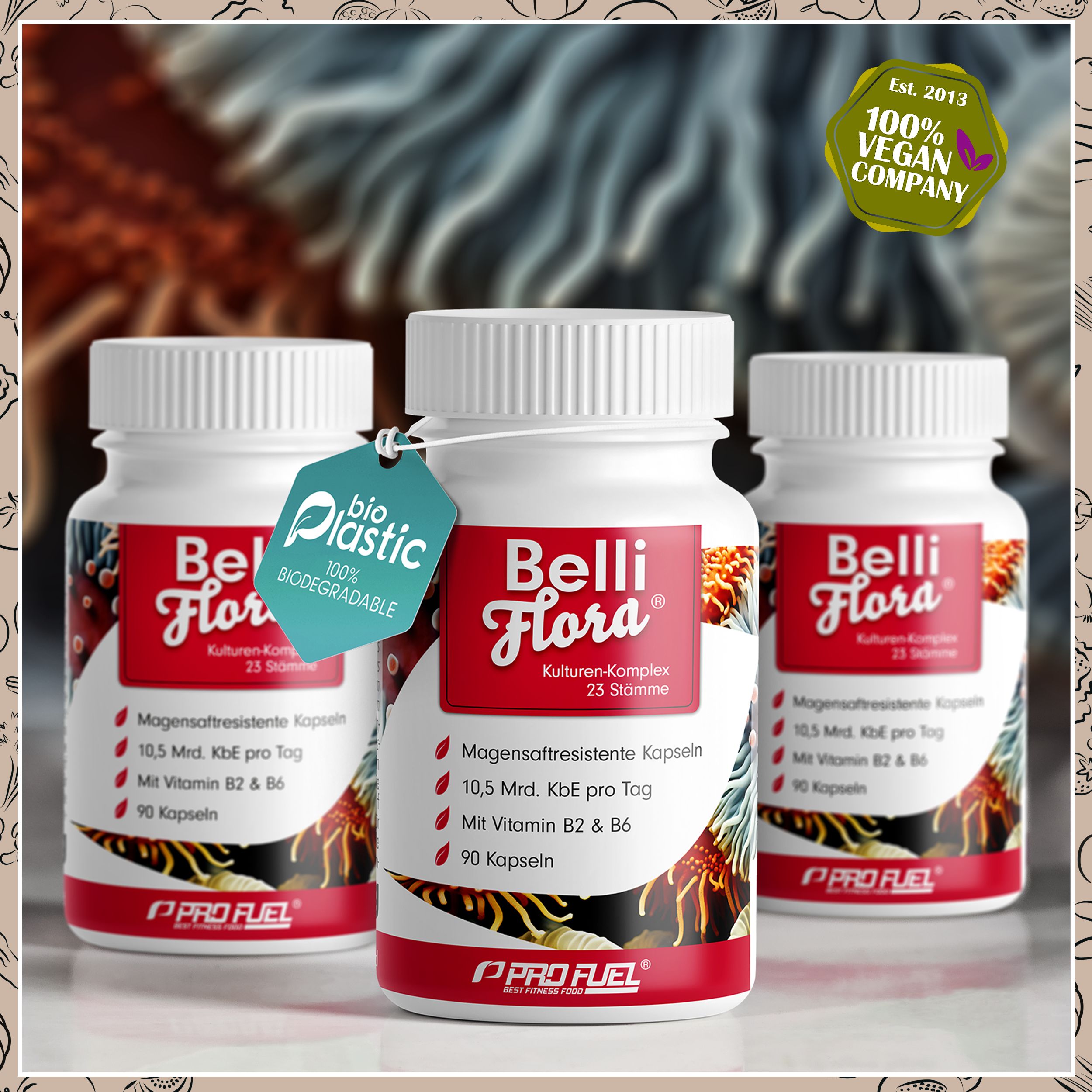 Drei weiße Flaschen mit roten Etiketten. Text: Belli Flora, 23 Stämme, 10,5 Mrd. KBE, 90 Kapseln. Bio-Kunststoff-Tag.