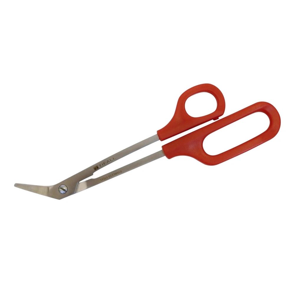 Zehennagelschere mit langem Griff. Rote Griffe, silberfarbene Klingen. Marke Tifall sichtbar. Gebogene Klingenform.