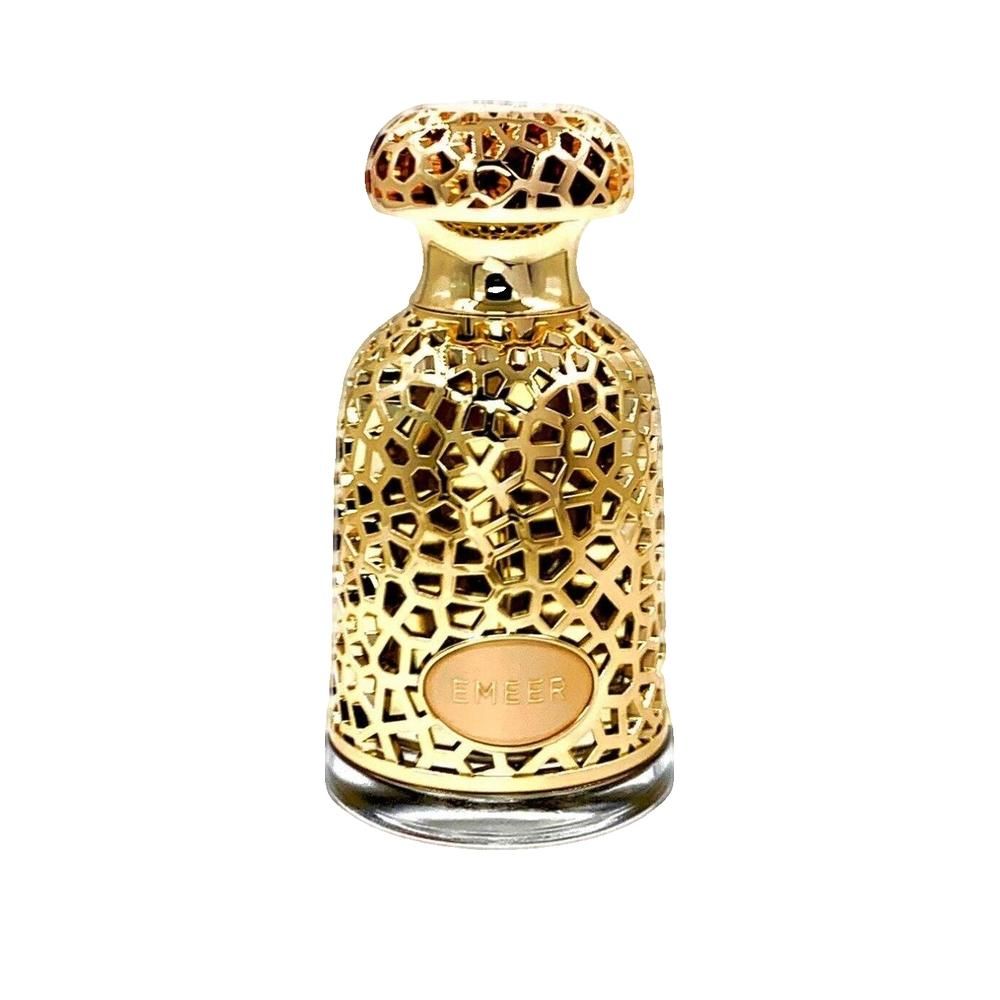 Goldfarbene Parfümflasche mit filigranem Muster. Aufschrift "Emeer".