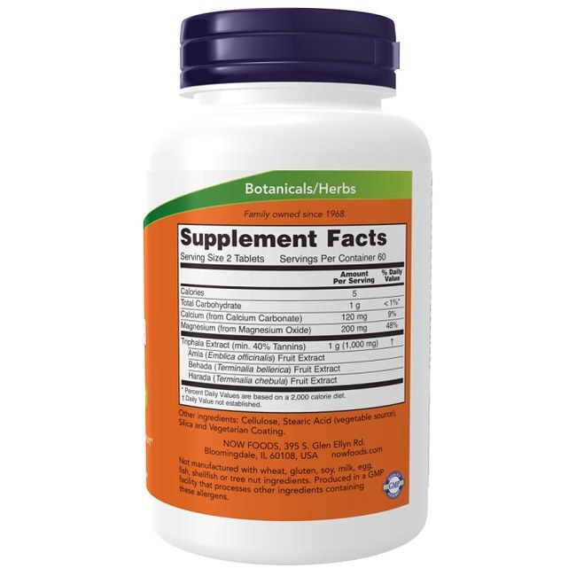 Rückseite einer Now Foods Triphala 500 mg Flaschendose mit Nährwertangaben und Inhaltsstoffen.