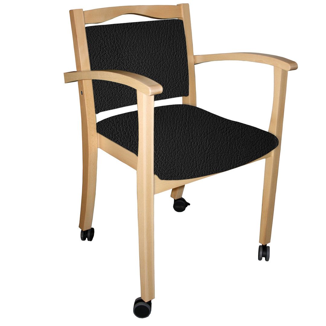Seniorenstuhl mit Armlehnen und Rollen. Holzrahmen, schwarze Sitzfläche und Rückenlehne.